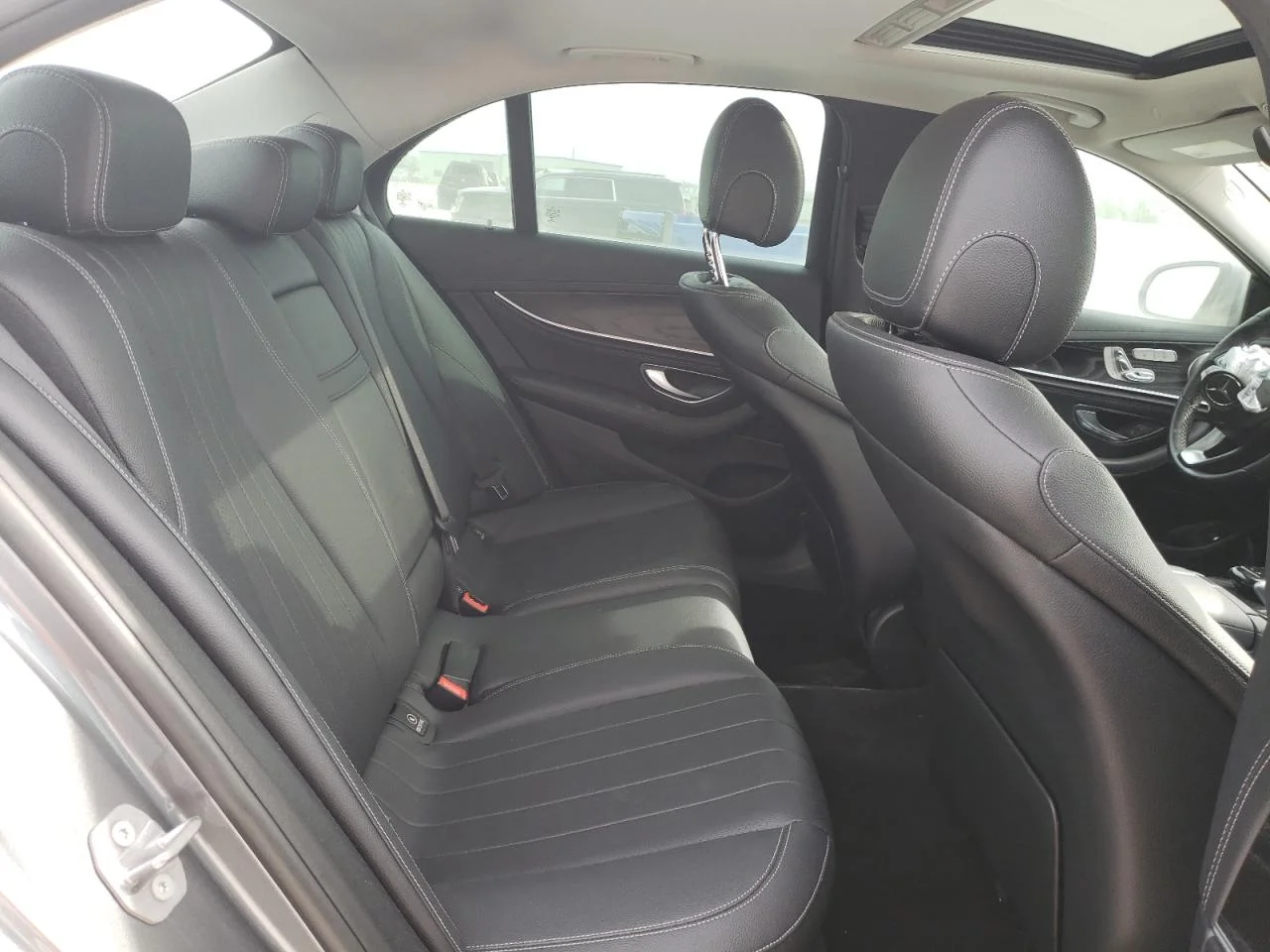MERCEDES-BENZ E 300 2017
