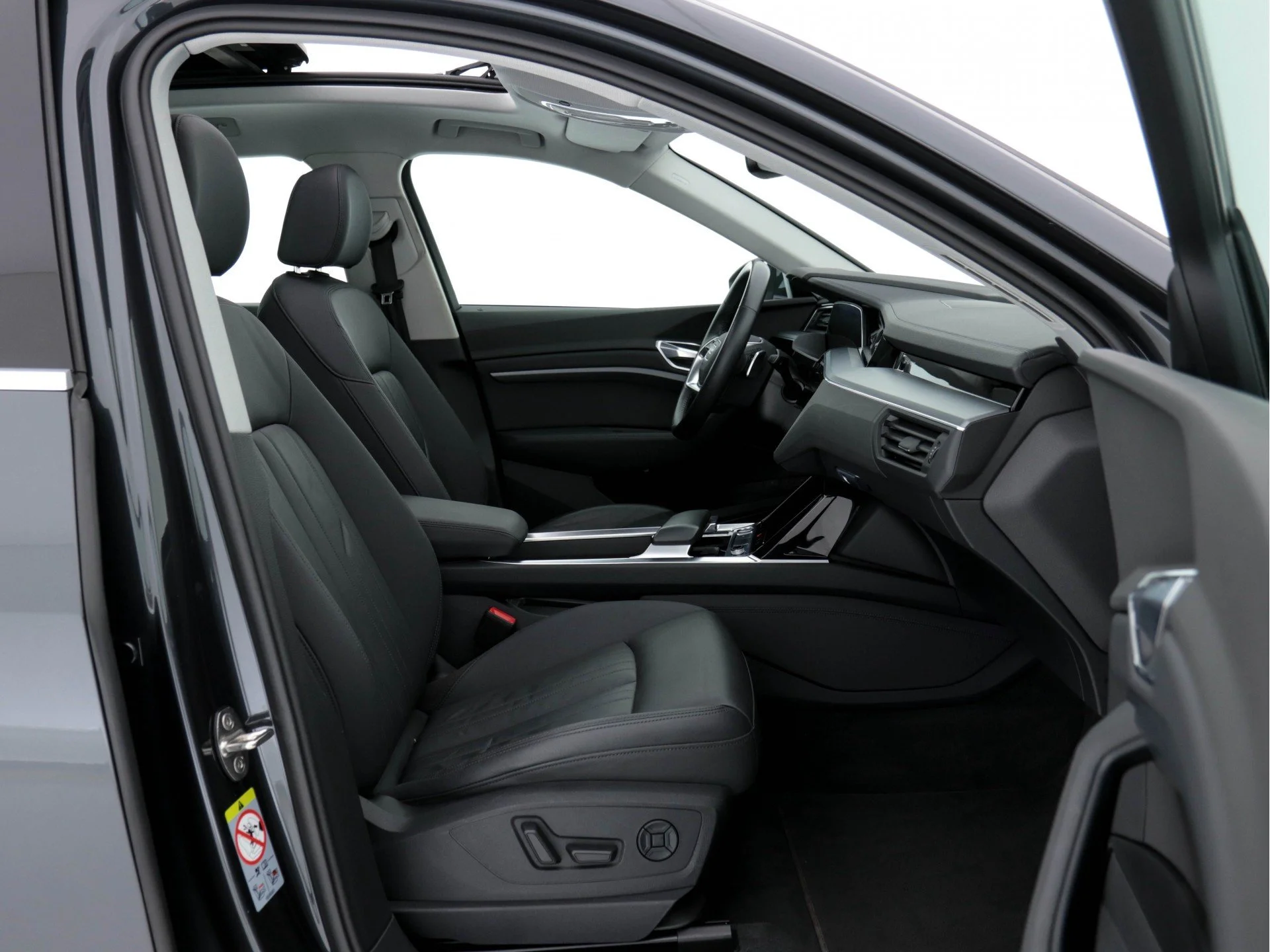 Audi E-Tron 50 - Quattro - Electric - Automatic - 360 hp - 47.295 km