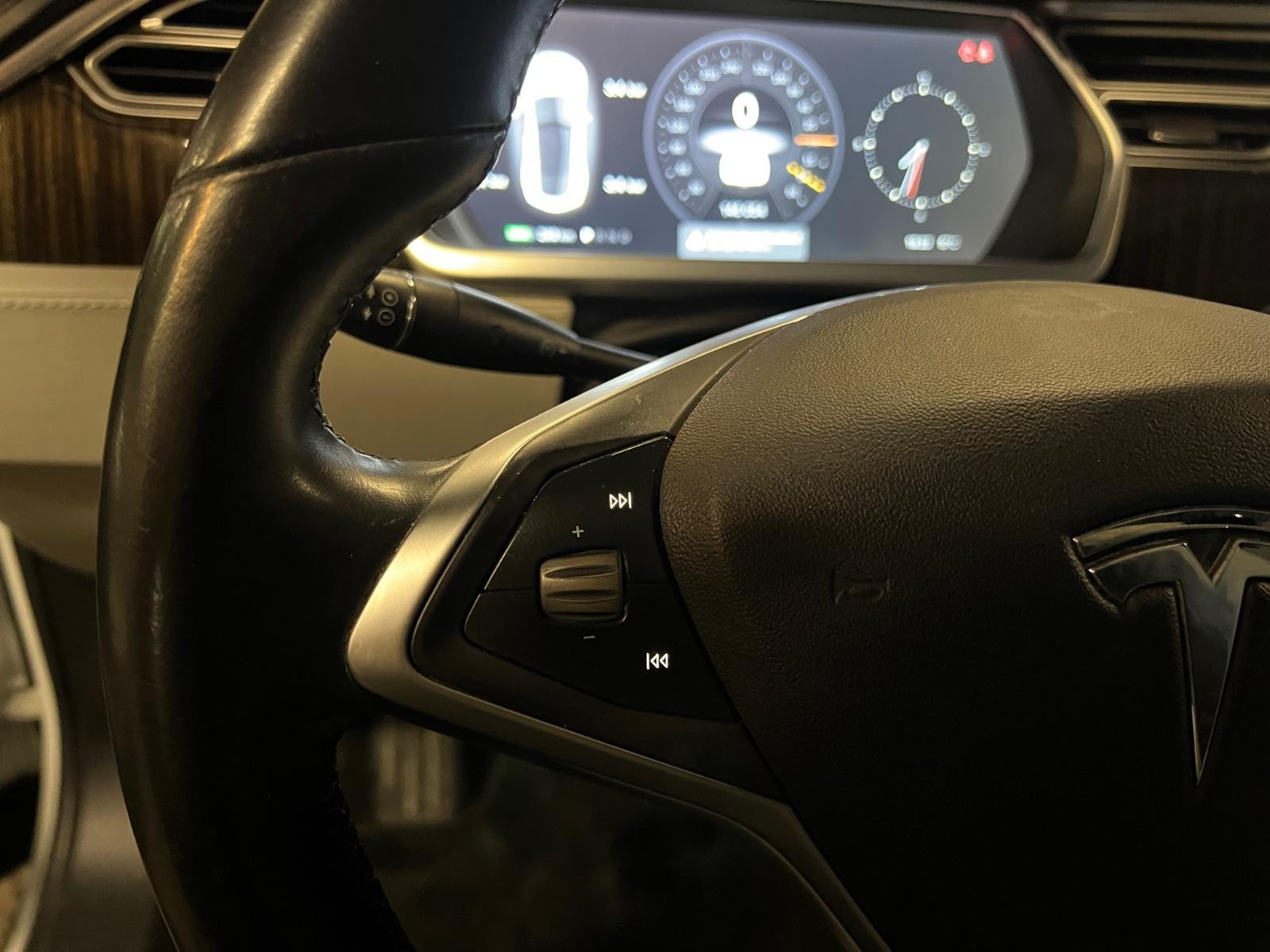2014 Tesla Model S