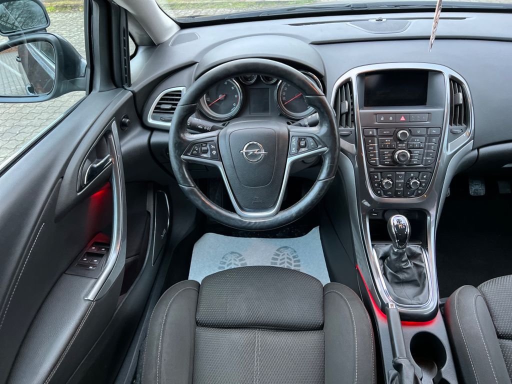 2014 Opel Astra