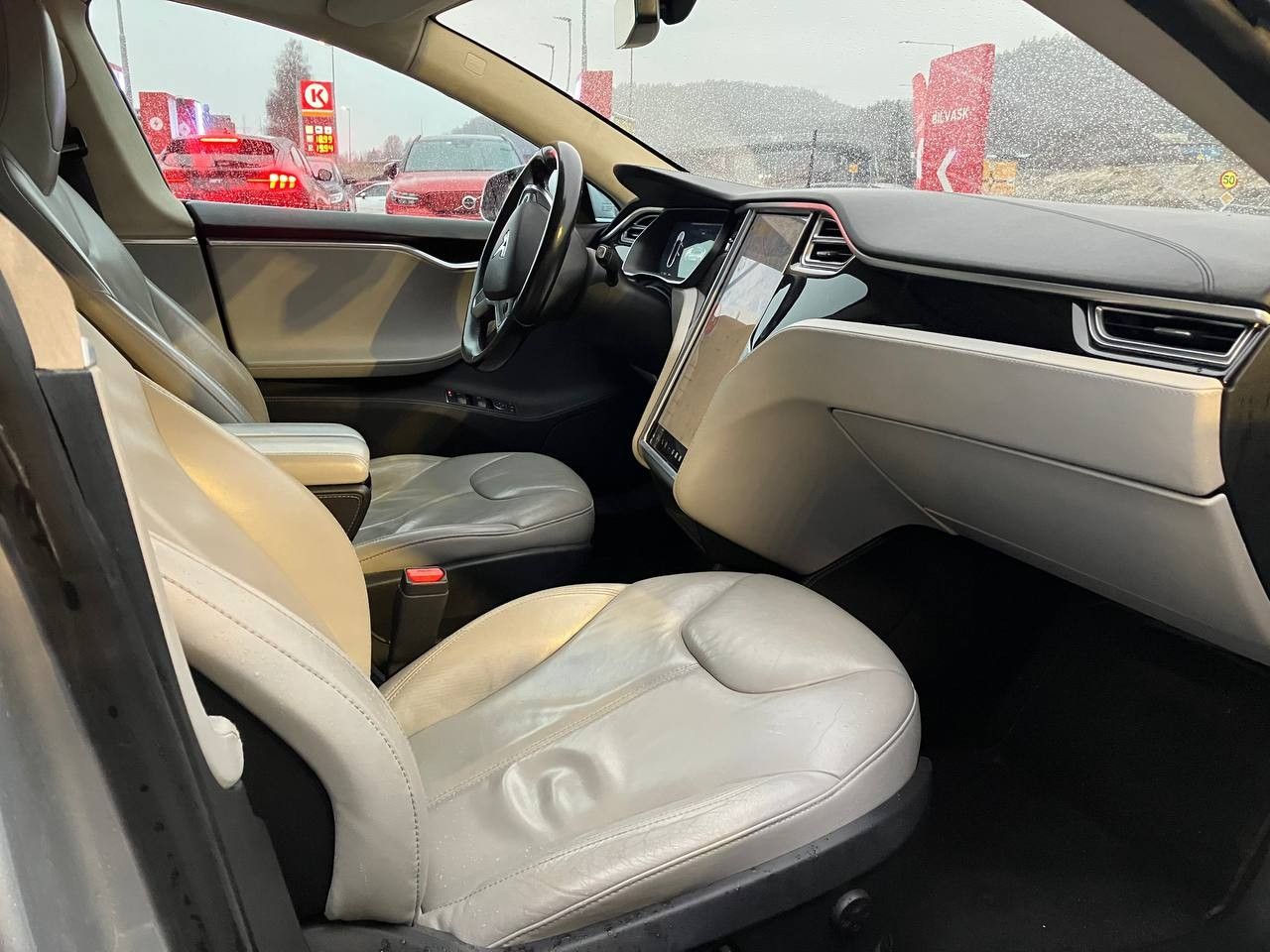 2014 Tesla Model S