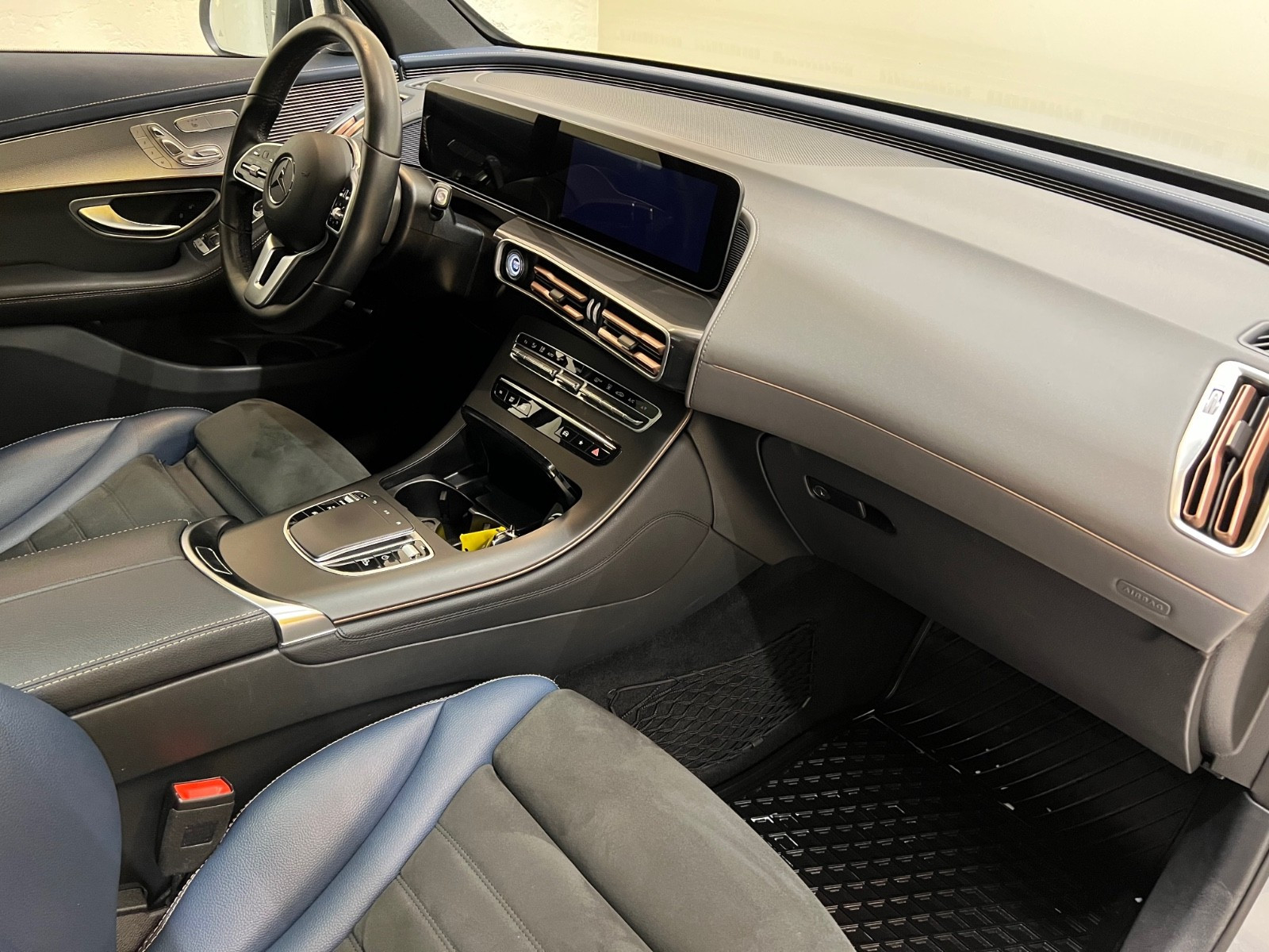 2020 Mercedes-Benz EQC