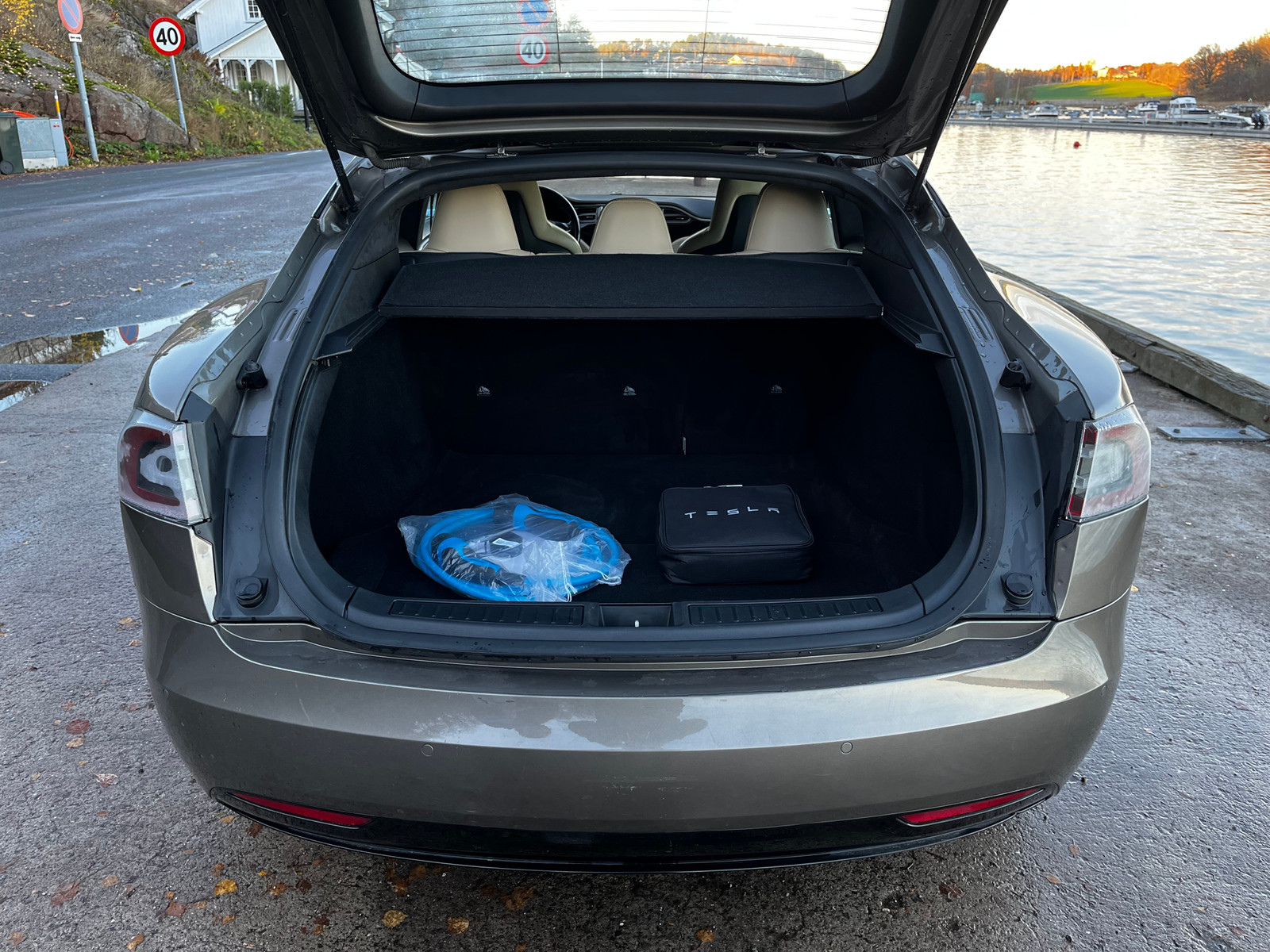 2016 Tesla Model S