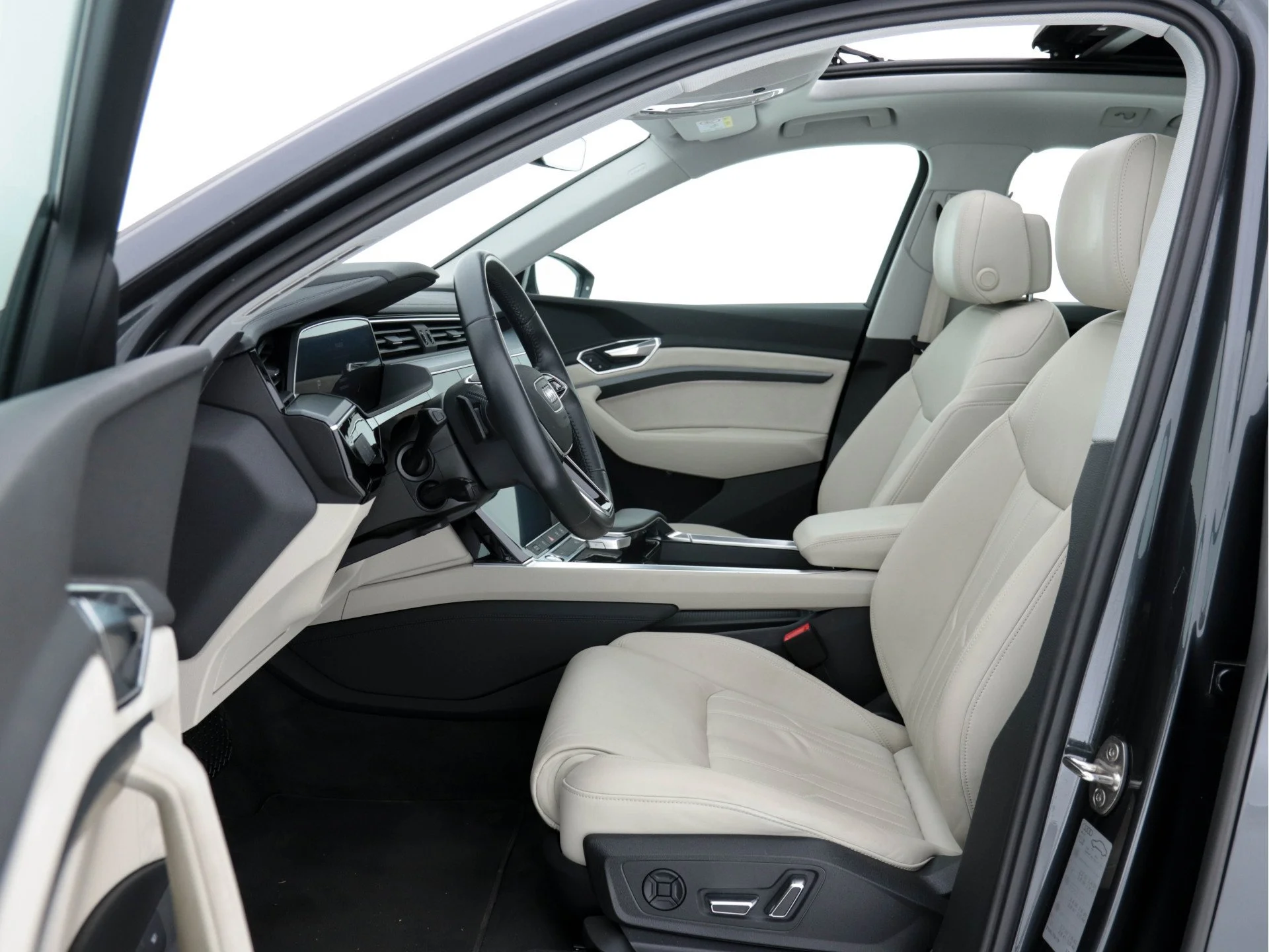 Audi E-Tron 95 kWh Advanced - Quattro - Electric - Automatic - 360 hp - 78.652 km