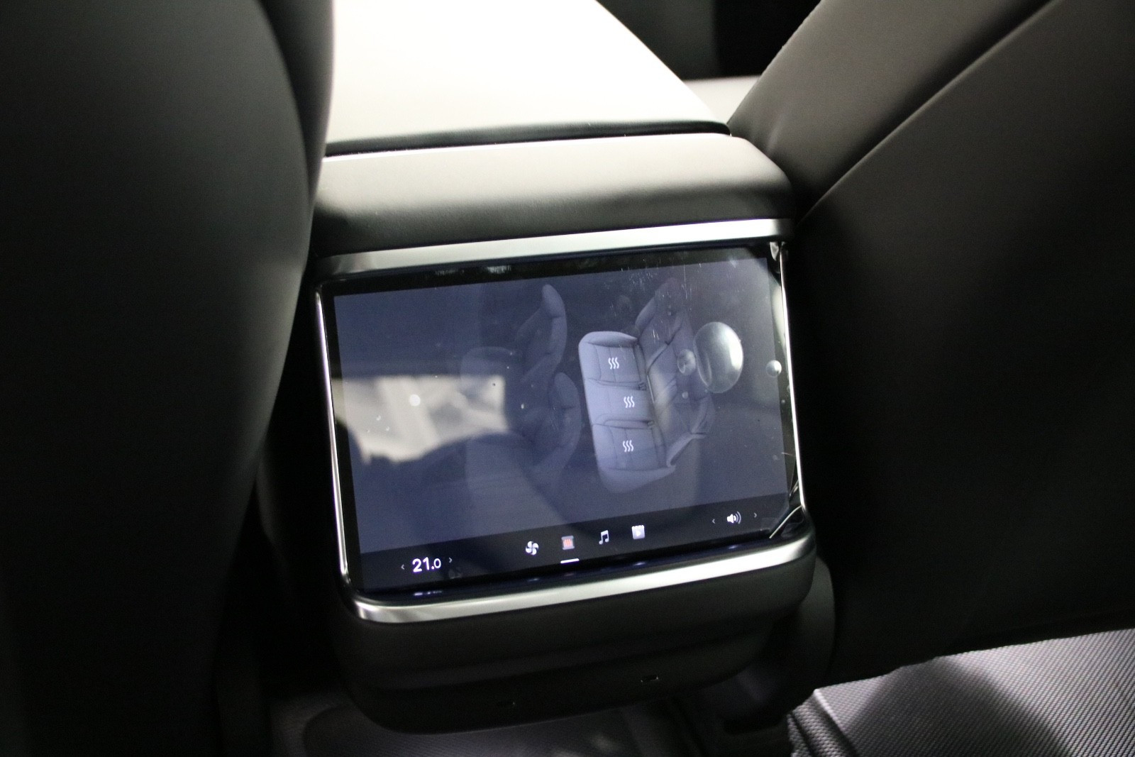 2022 Tesla Model S PLAID