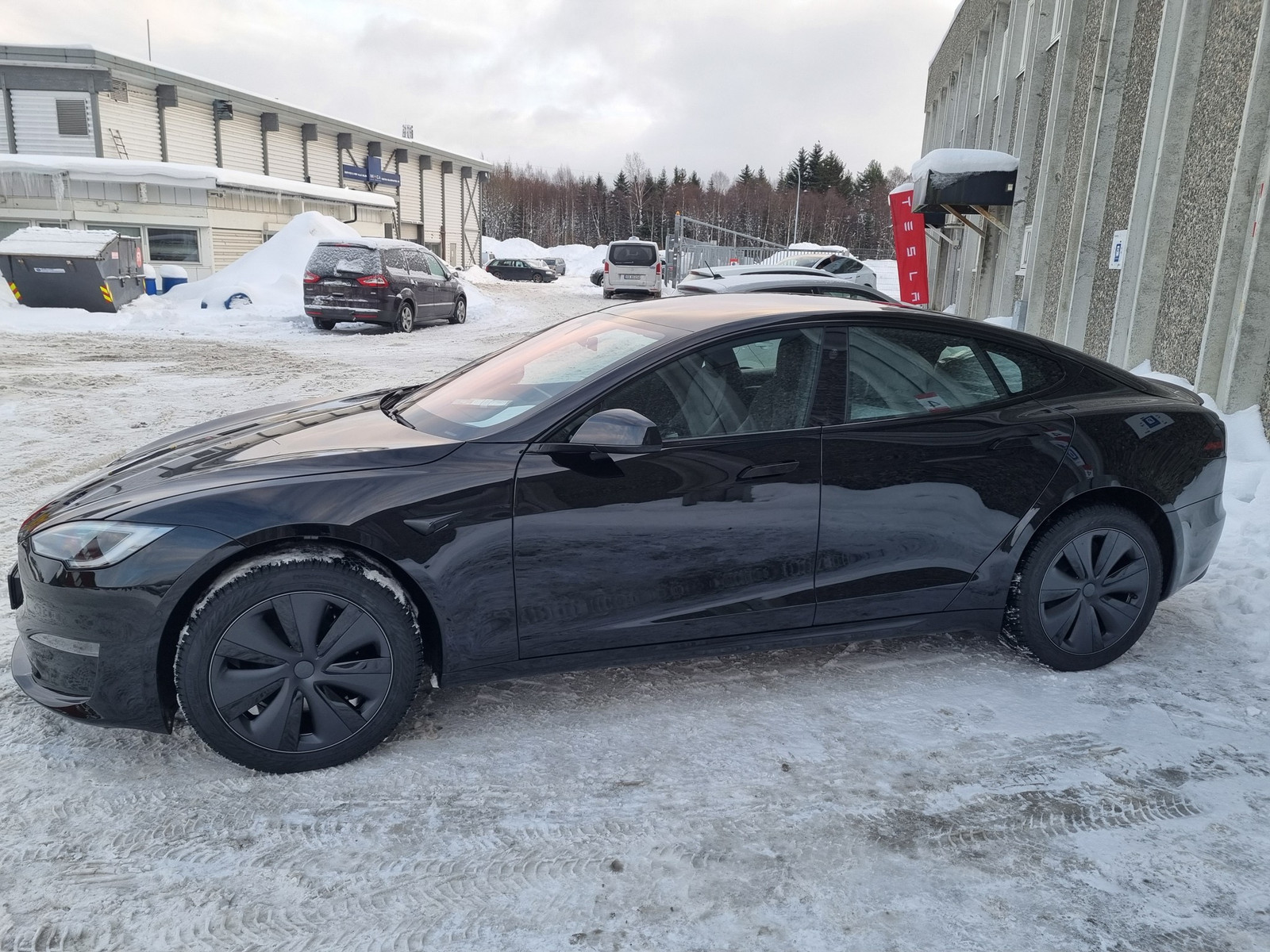 2022 Tesla Model S PLAID