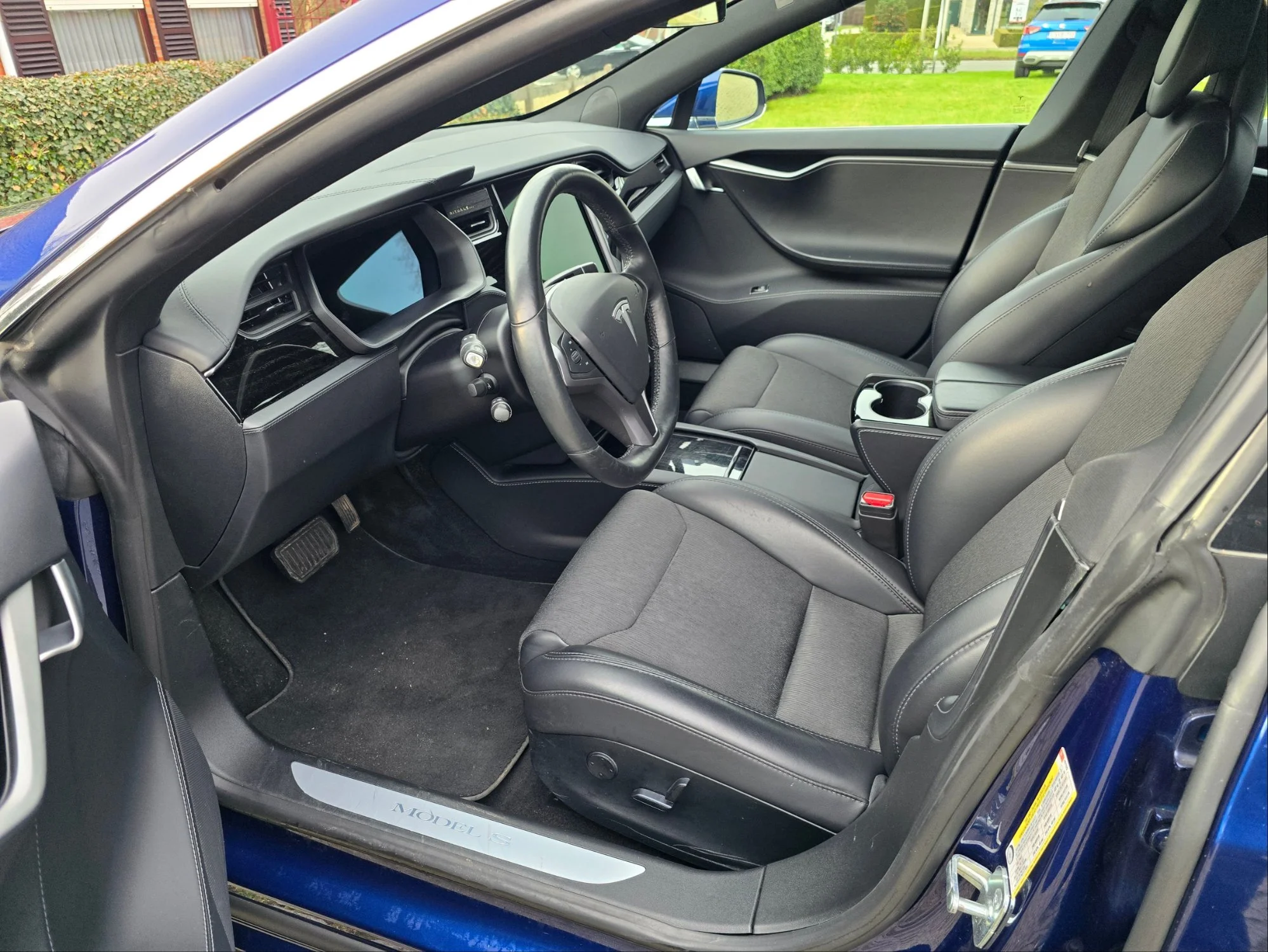 Tesla Model S 75D 75 kWh - Electric - Automatic - 107 hp - 103.376 km