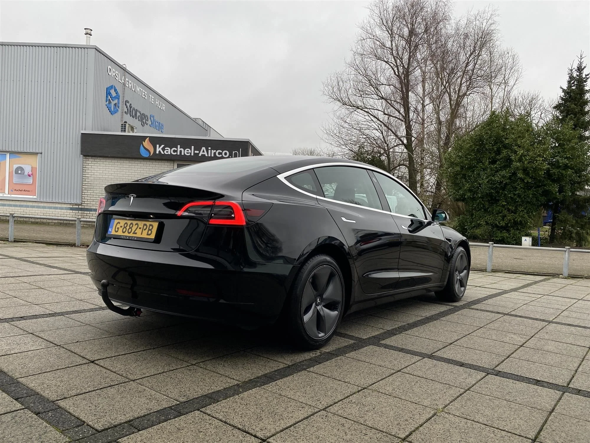 Tesla Model 3 60 kWh - Electric - Automatic - 238 hp - 139.927 km