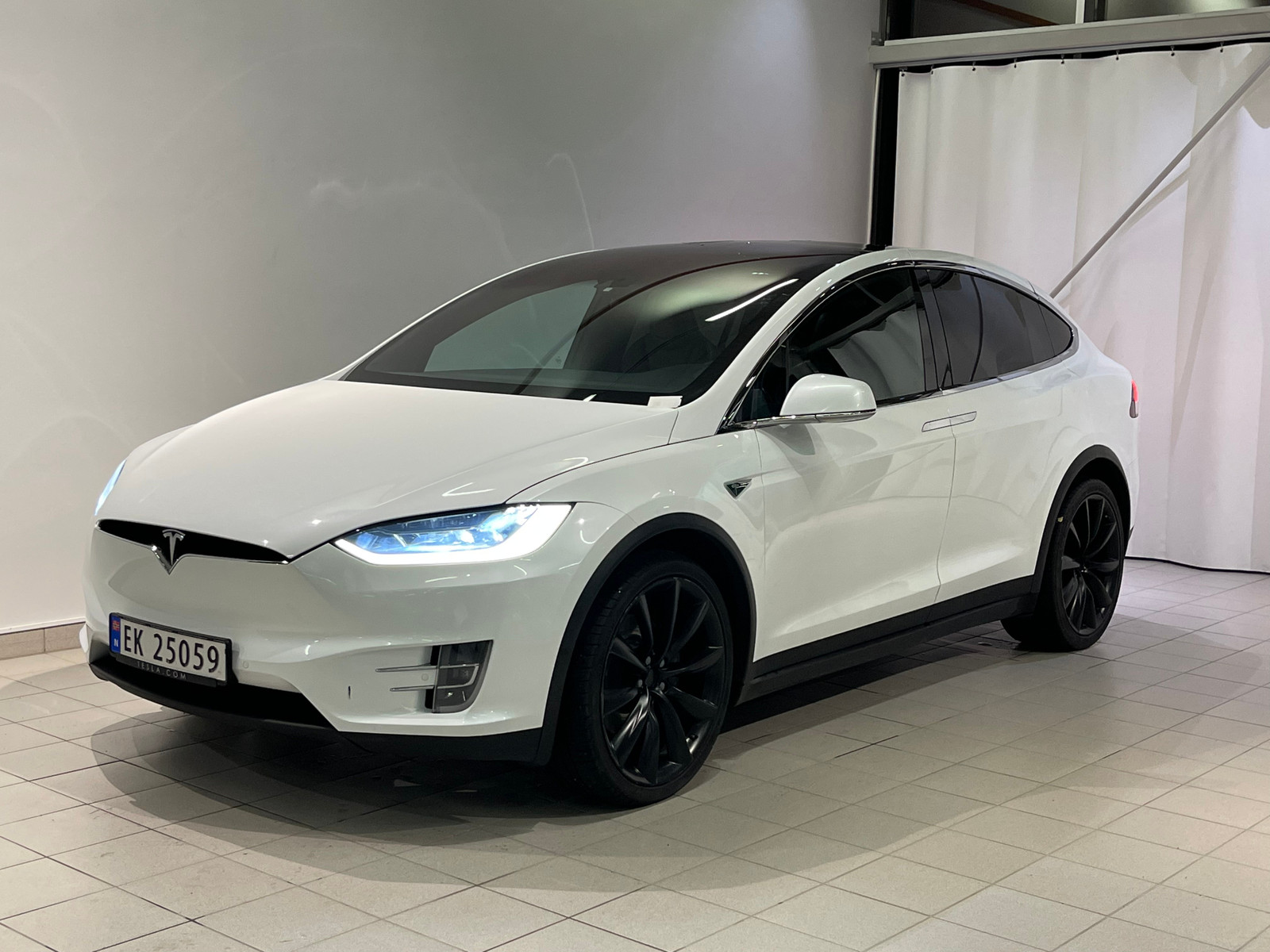 2017 Tesla Model X