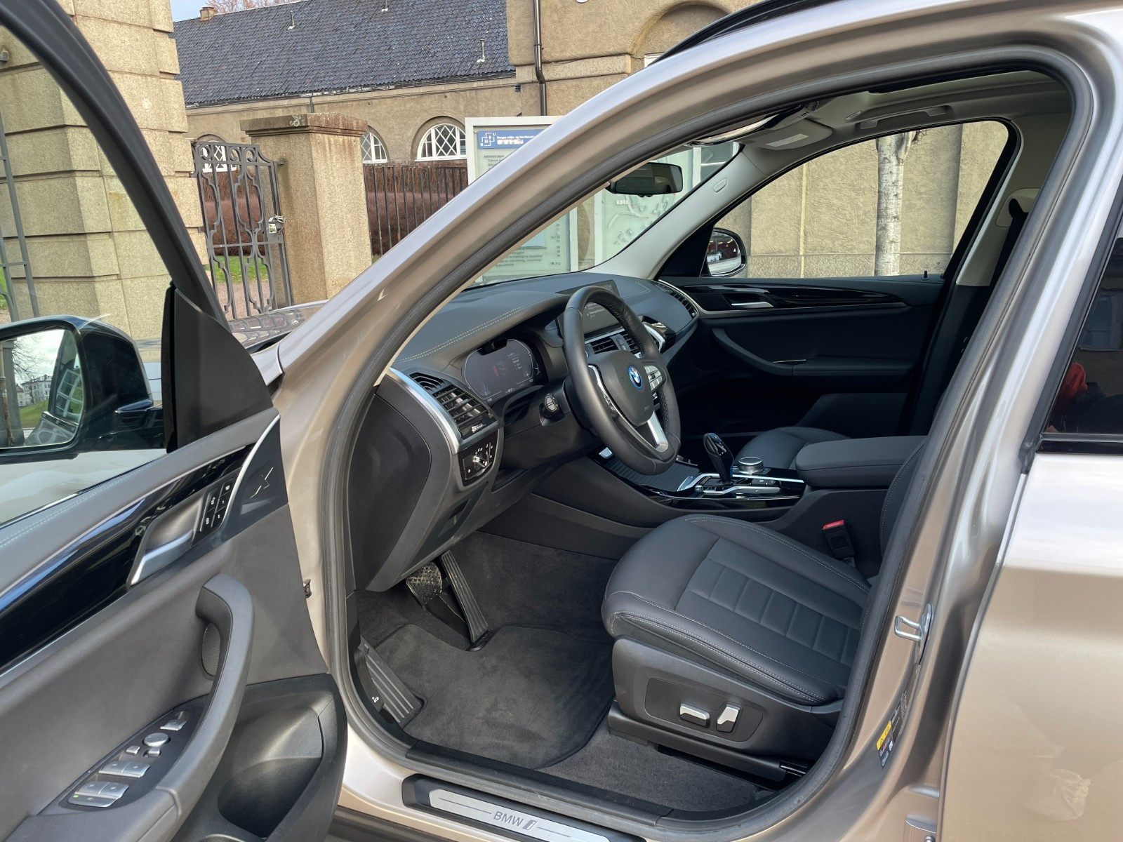 2021 BMW iX3