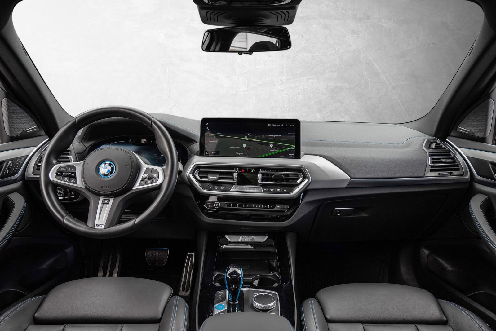 BMW iX3