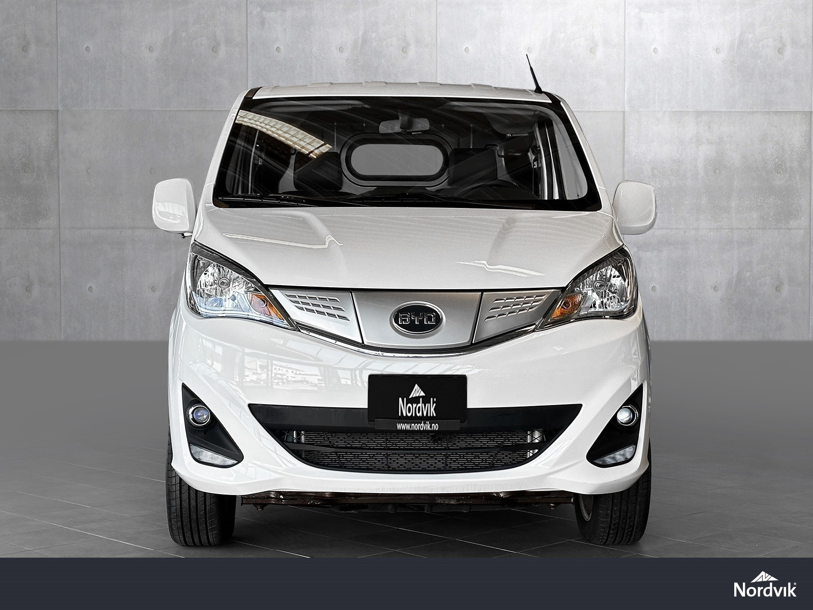BYD T3