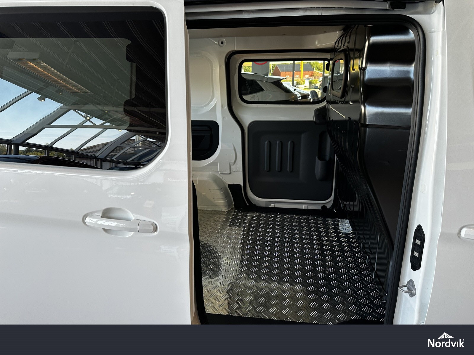 BYD T3