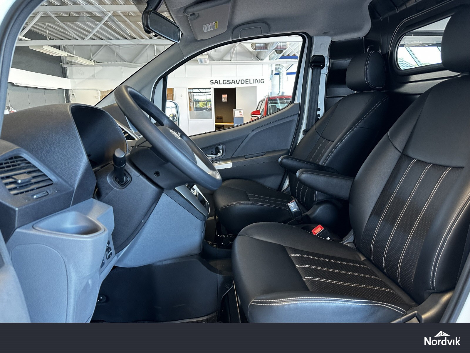 BYD T3