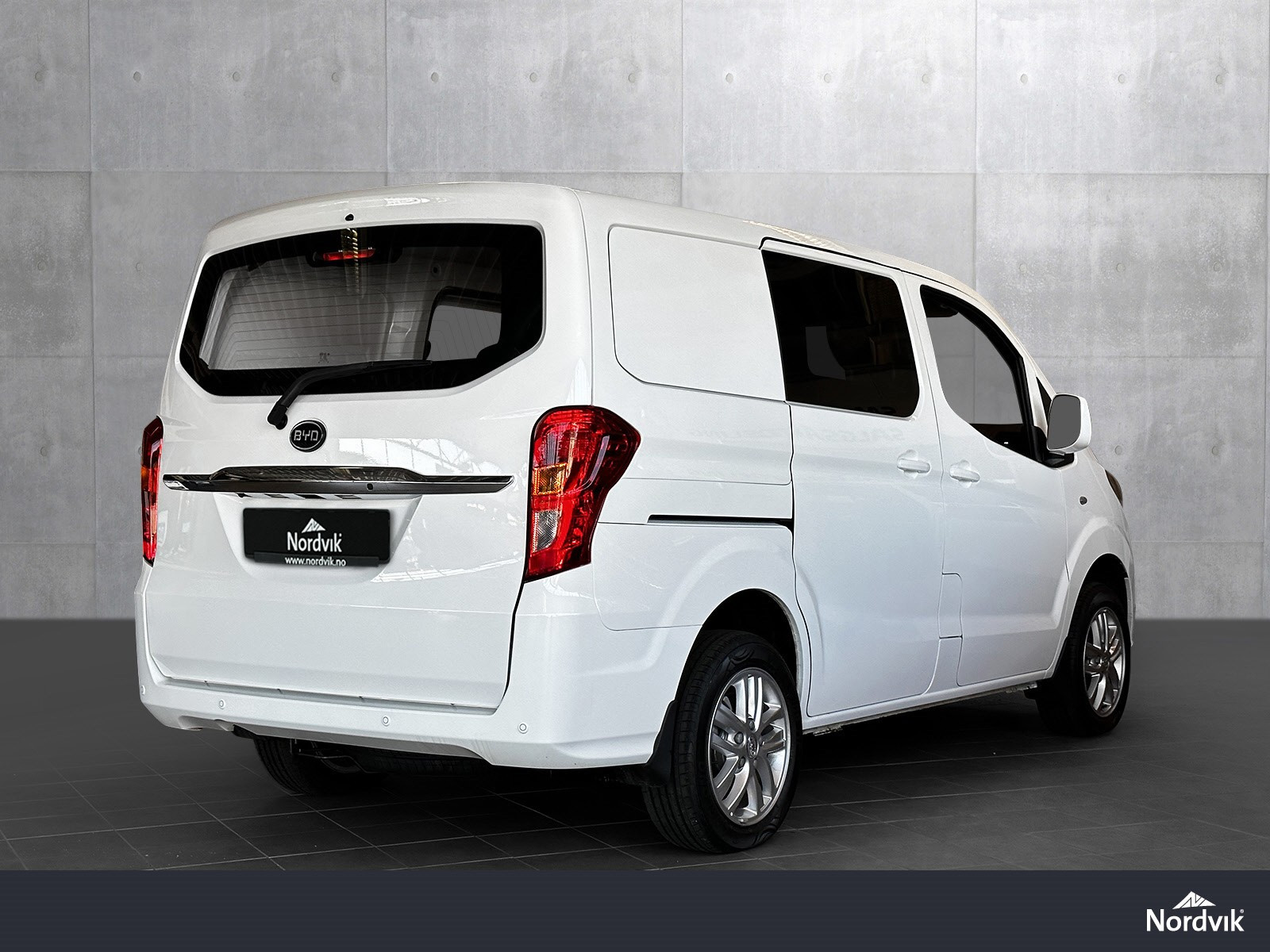 BYD T3
