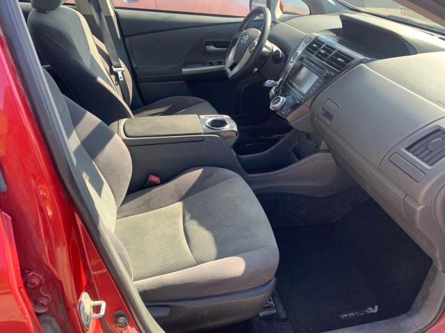 Toyota Prius V 2012