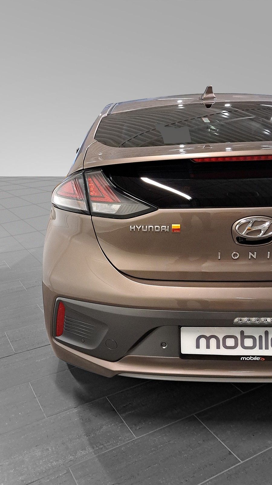 Hyundai IONIQ