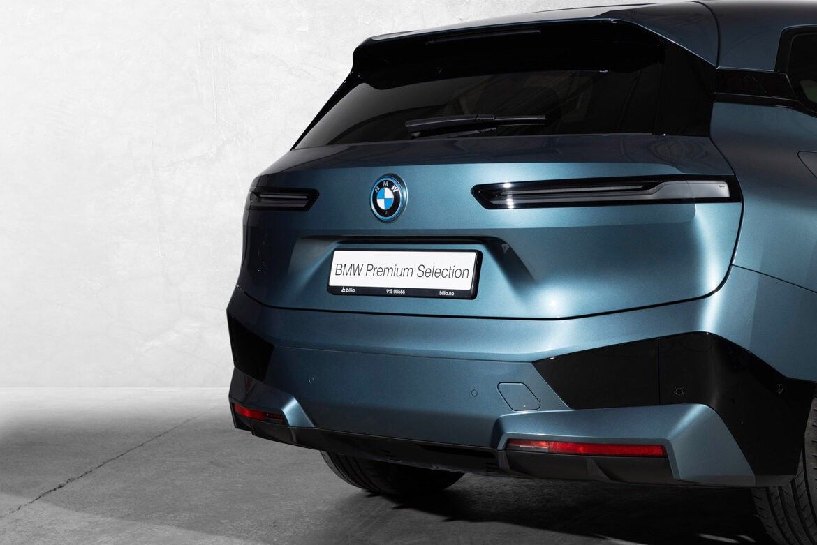 BMW iX xDrive 40