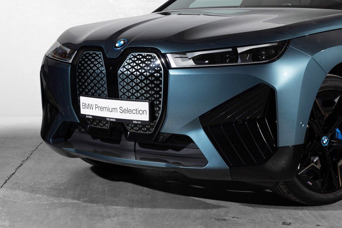 BMW iX xDrive 40