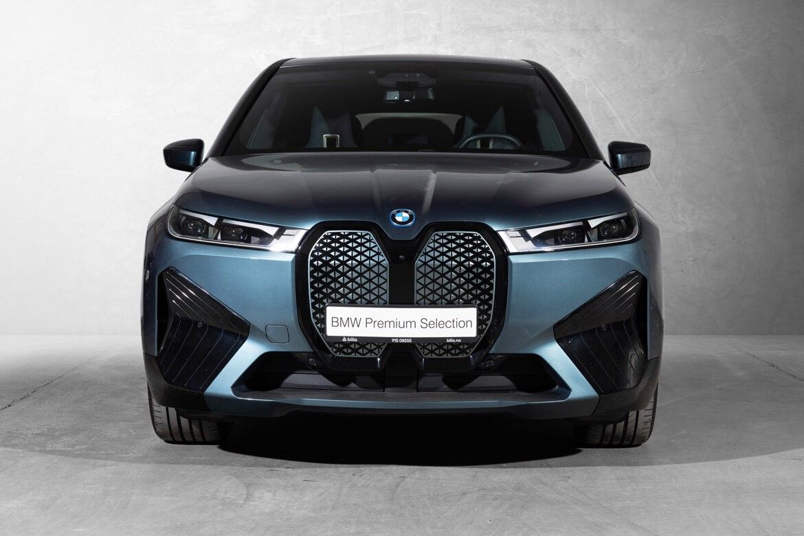 BMW iX xDrive 40