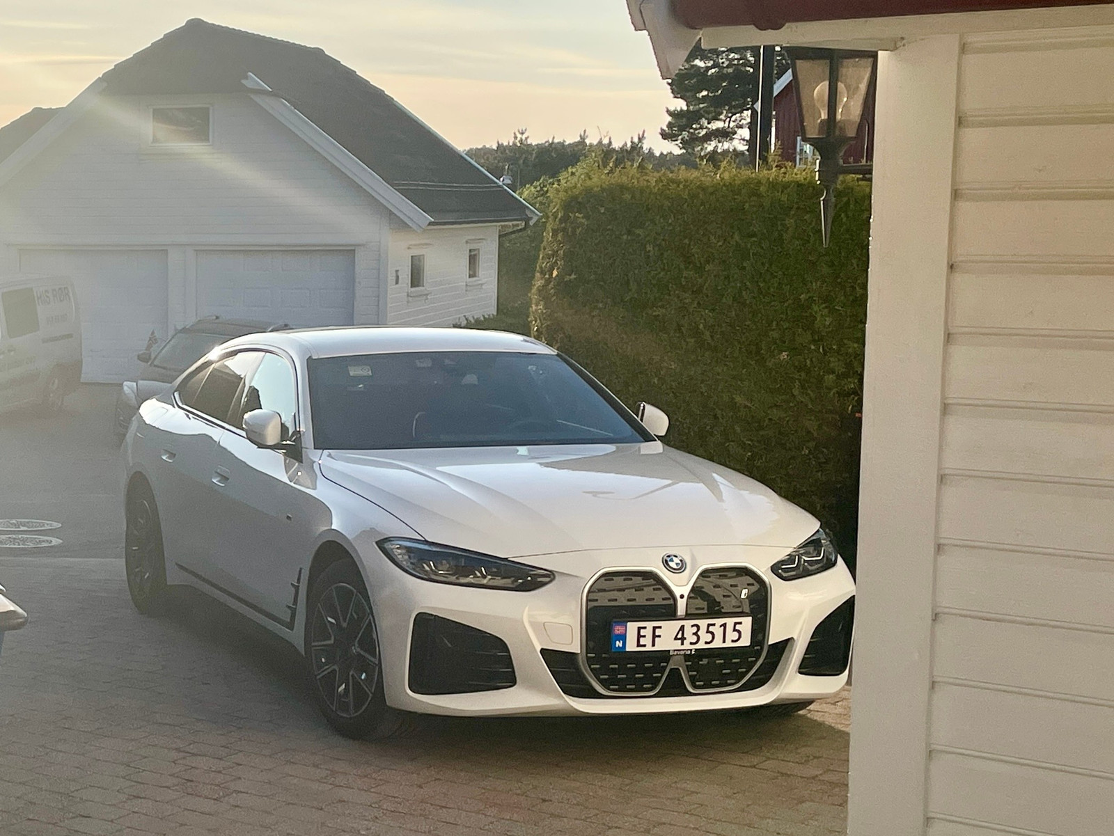 BMW i4