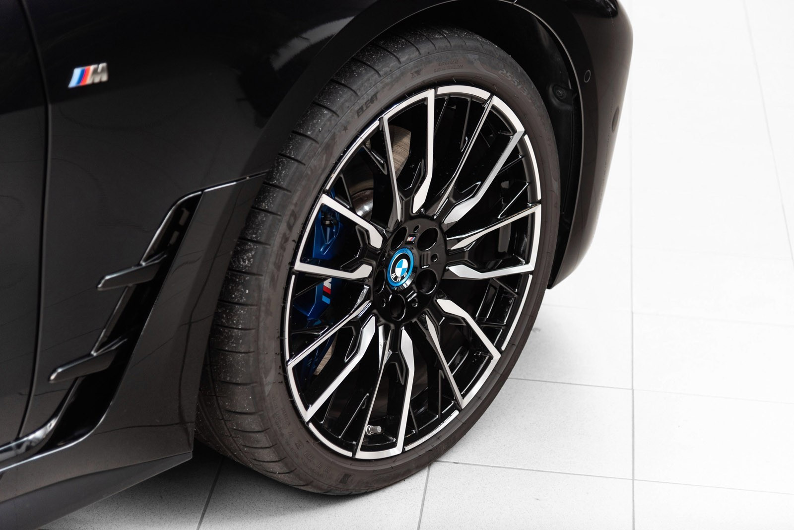 BMW i4 M50