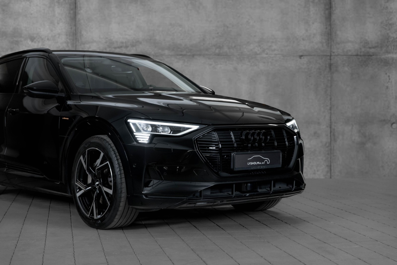 Audi e-tron