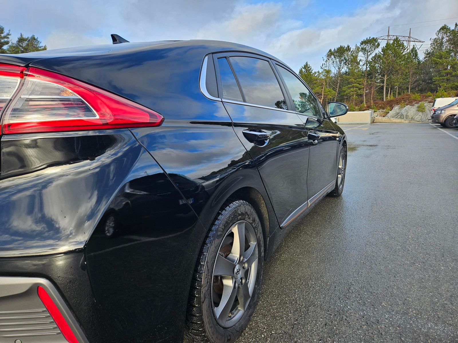 Hyundai IONIQ