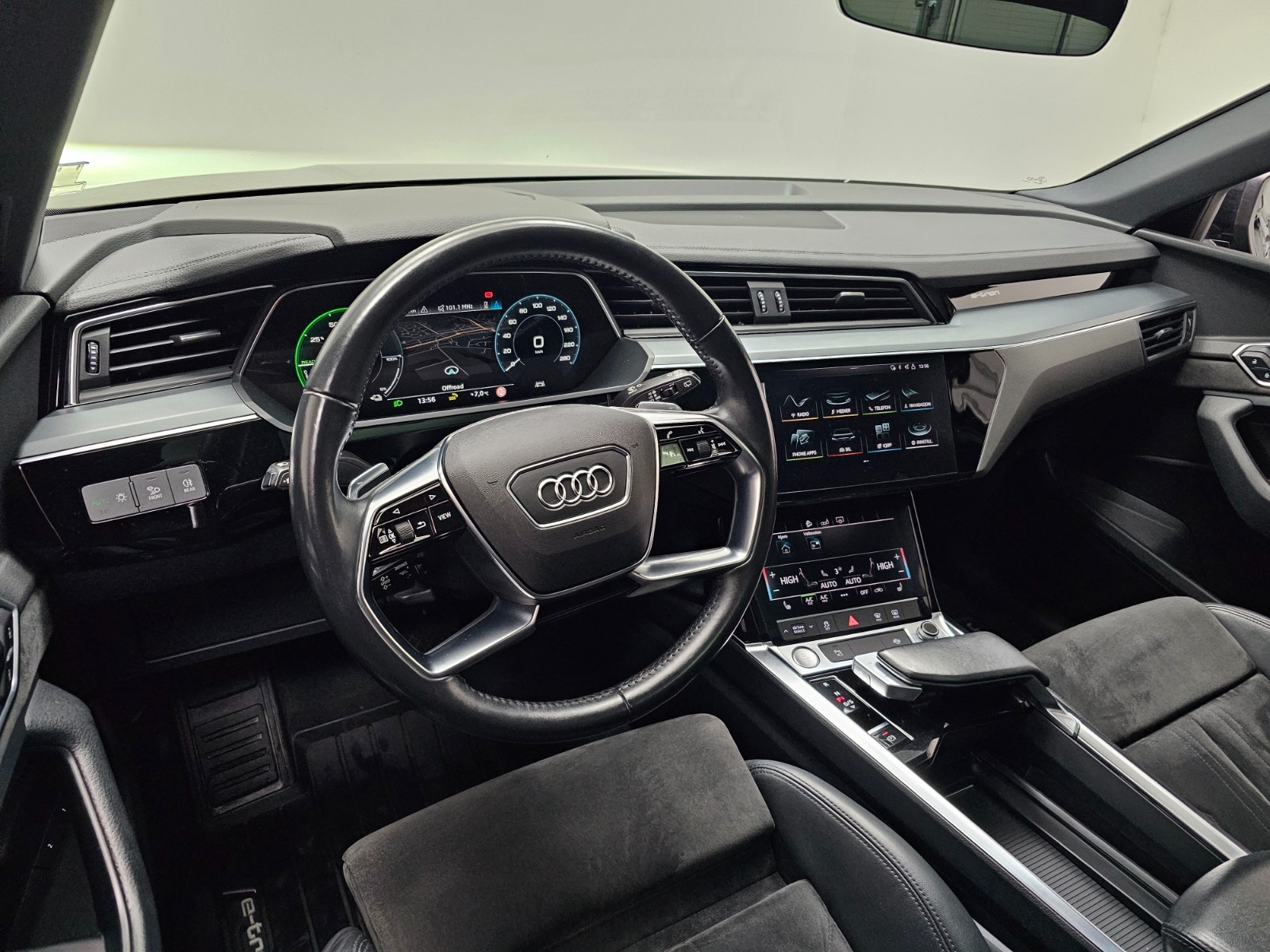 Audi e-tron
