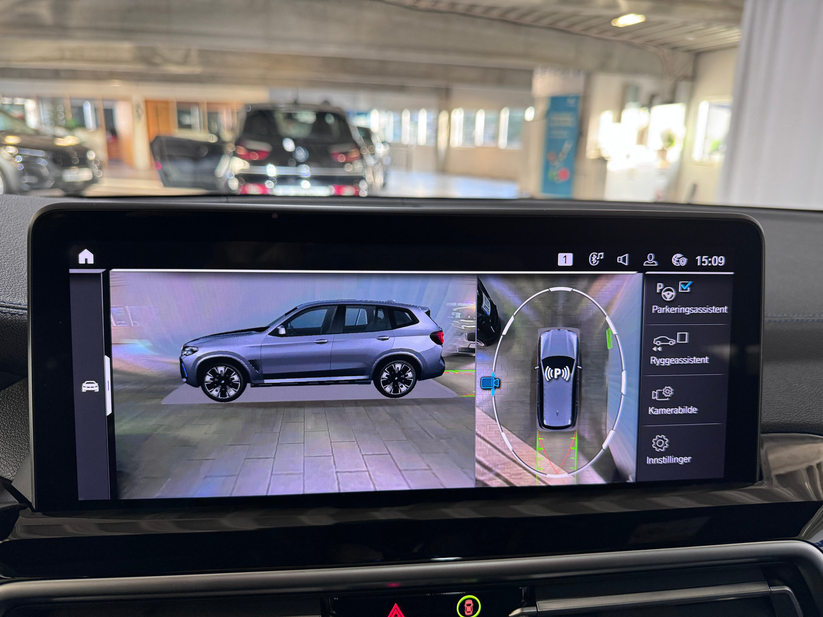BMW iX3