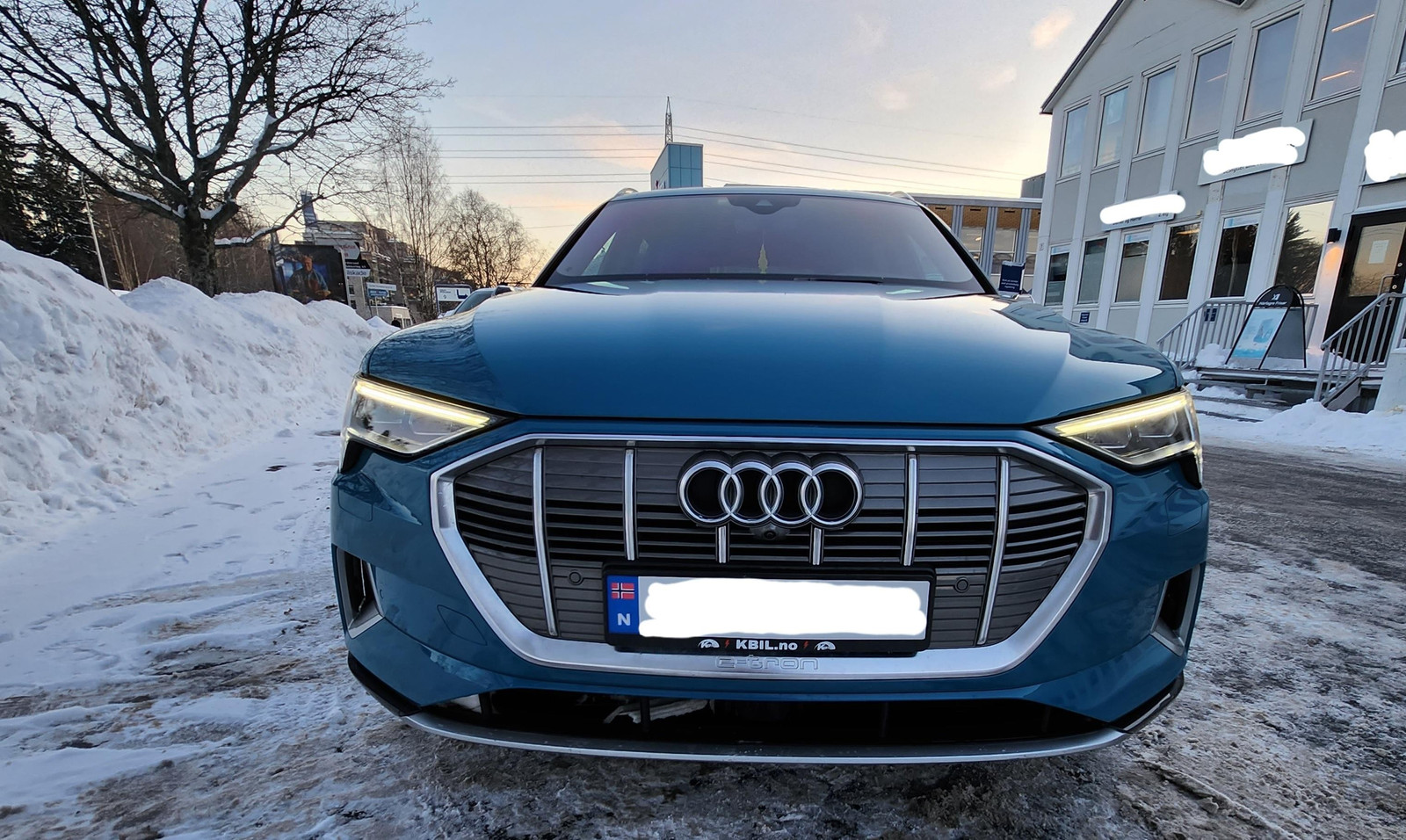 Audi e-tron