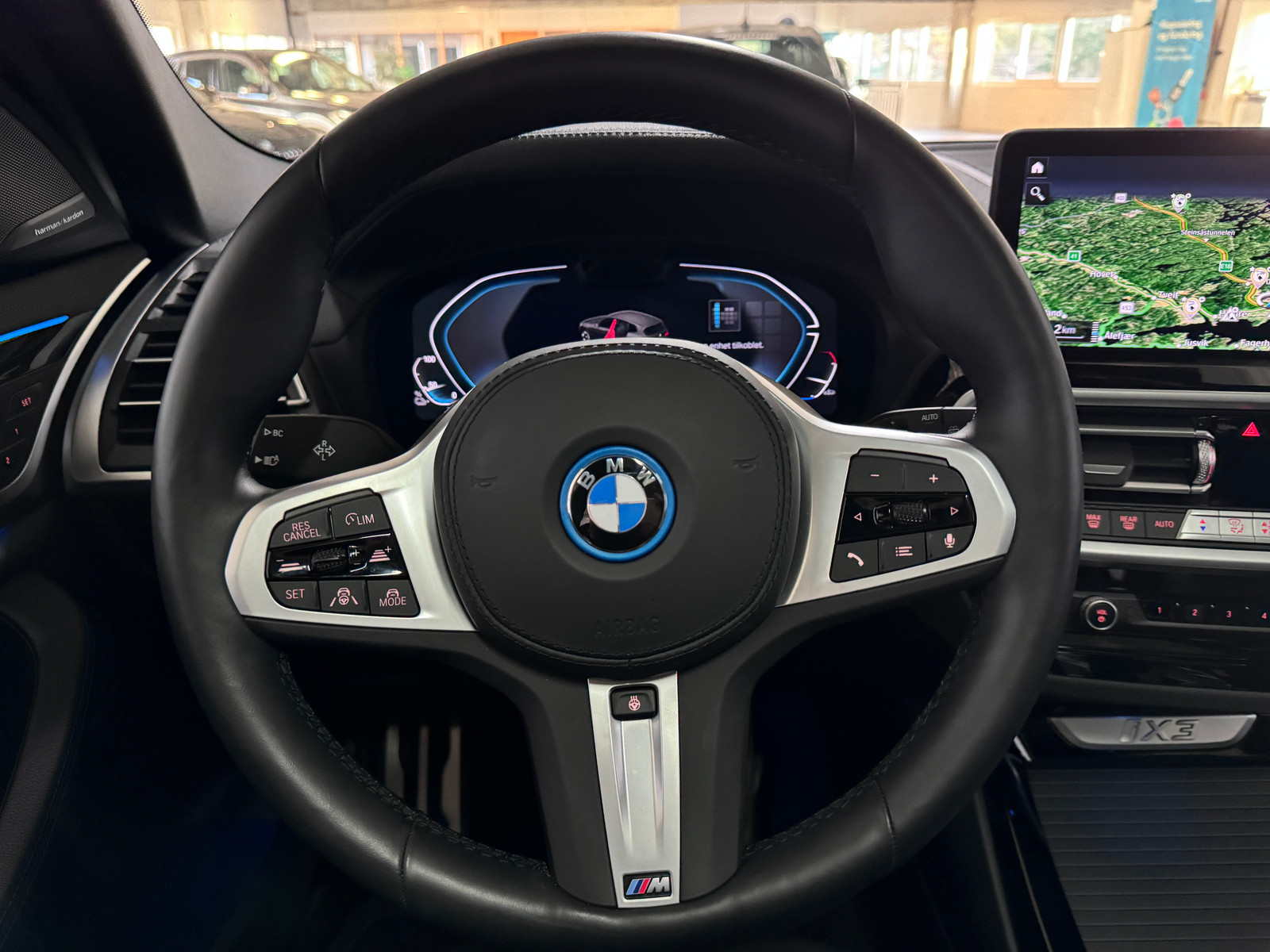 BMW iX3