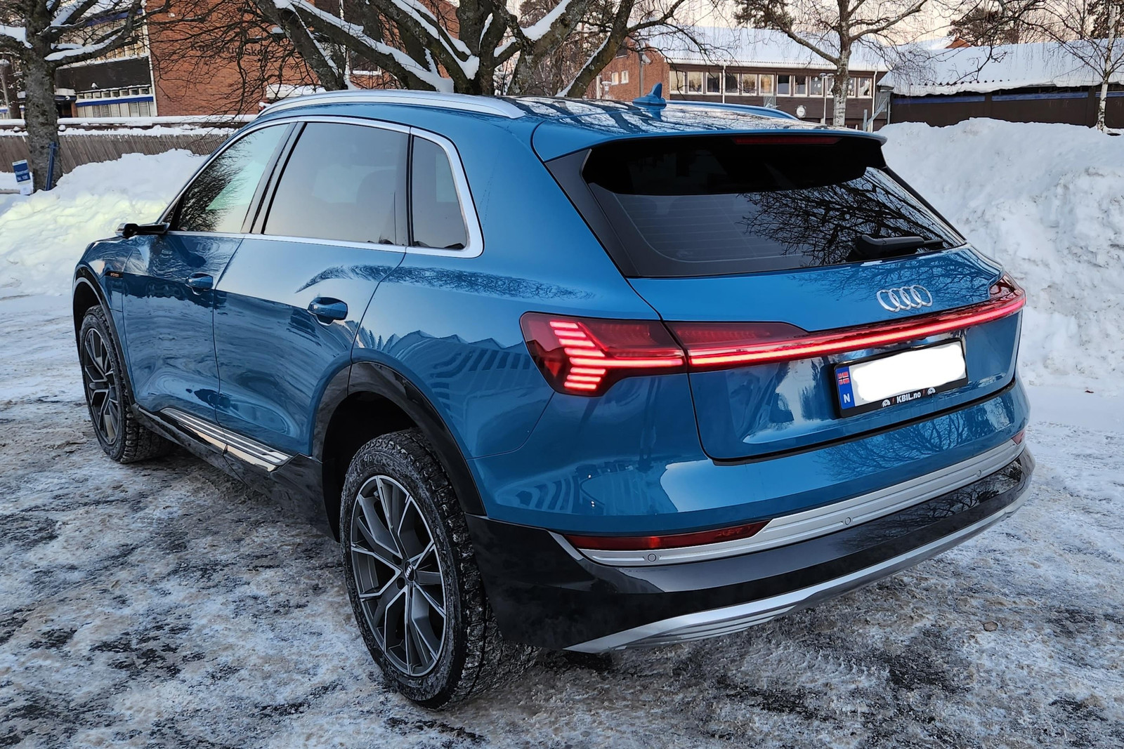 Audi e-tron