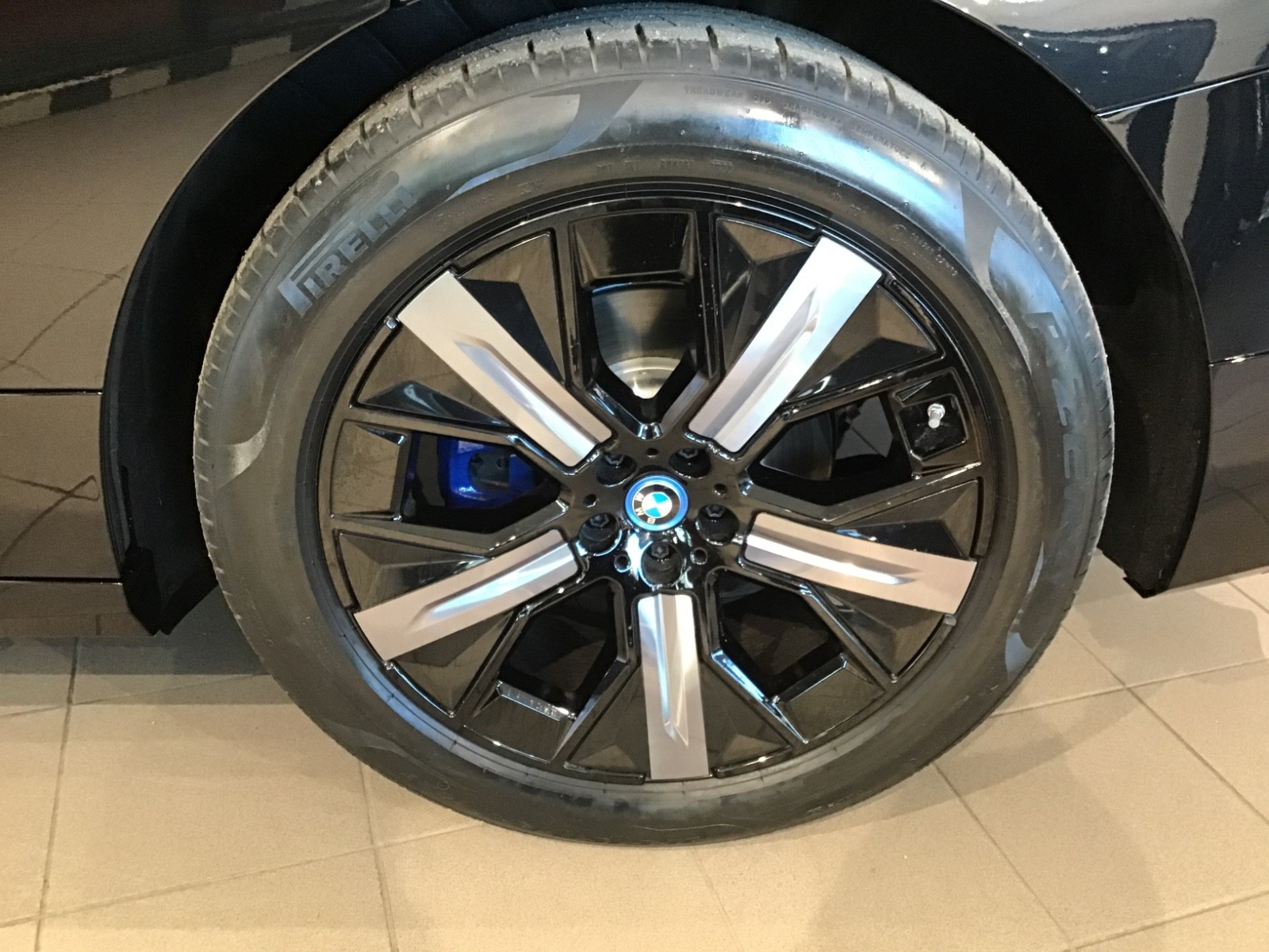 BMW iX xDrive 40