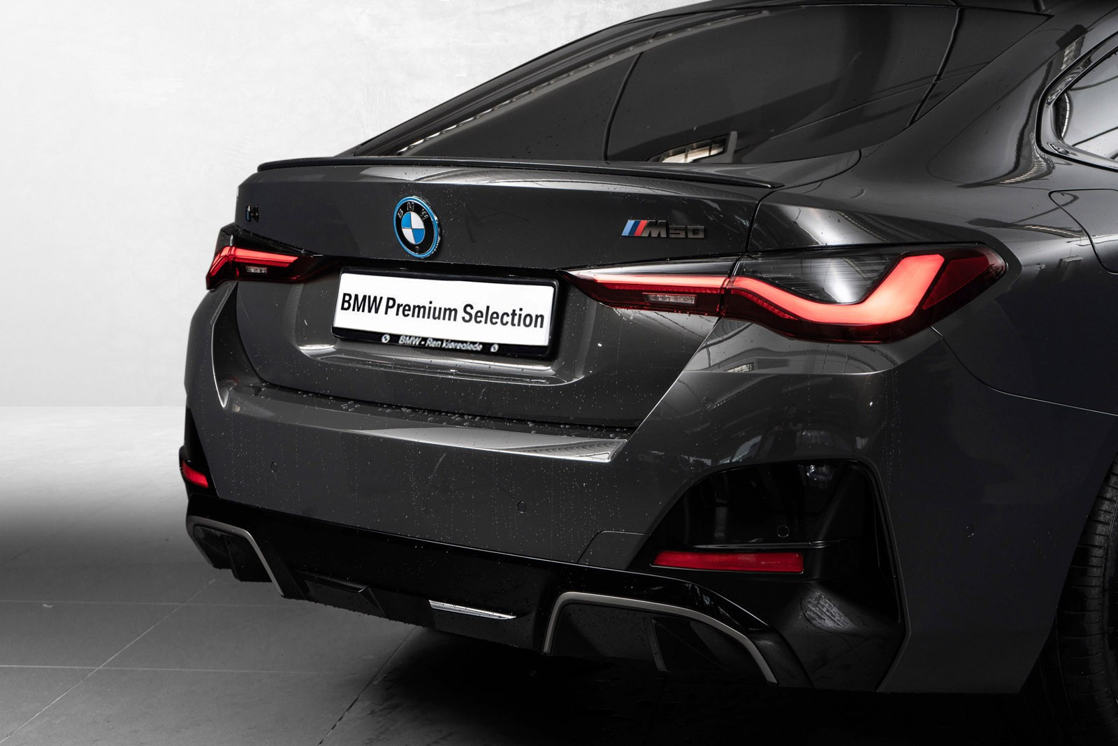 BMW i4 M50