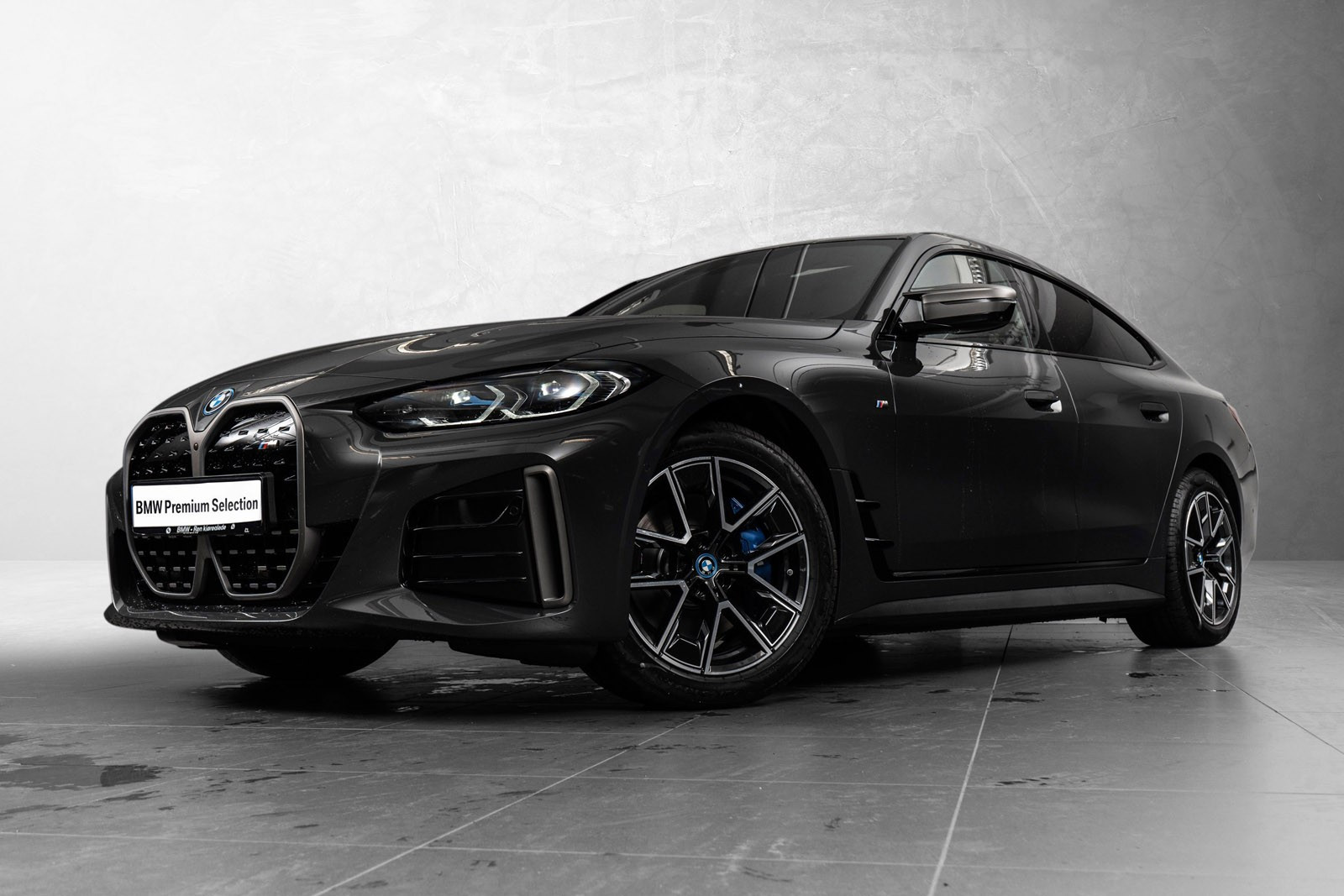 BMW i4 M50
