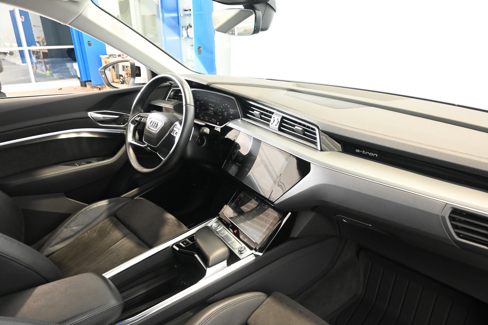 Audi e-tron