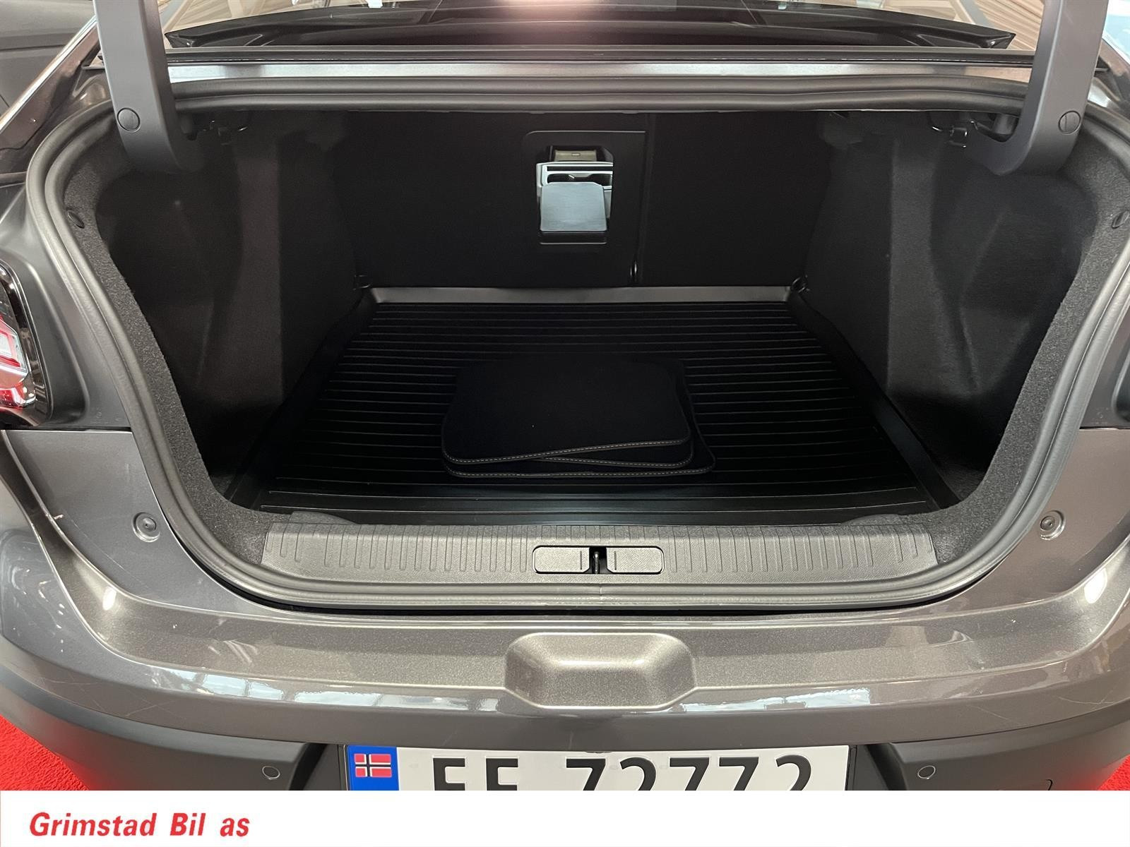 Citroen E-C4 X
