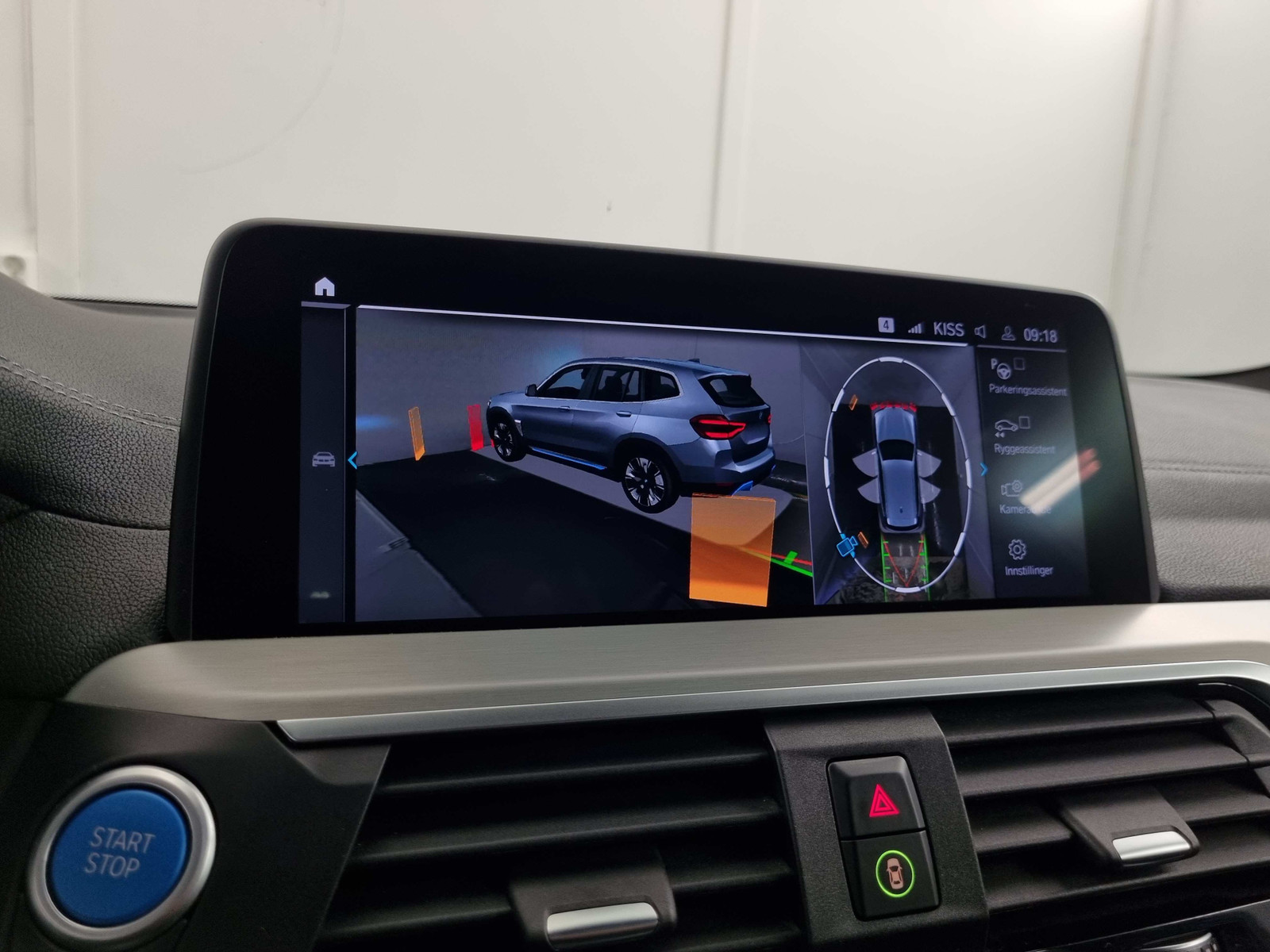BMW iX3