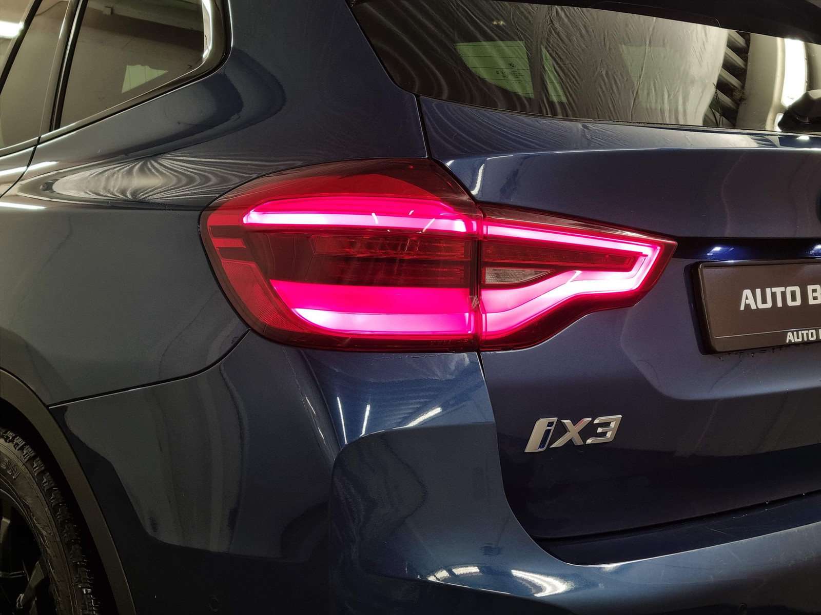 BMW iX3