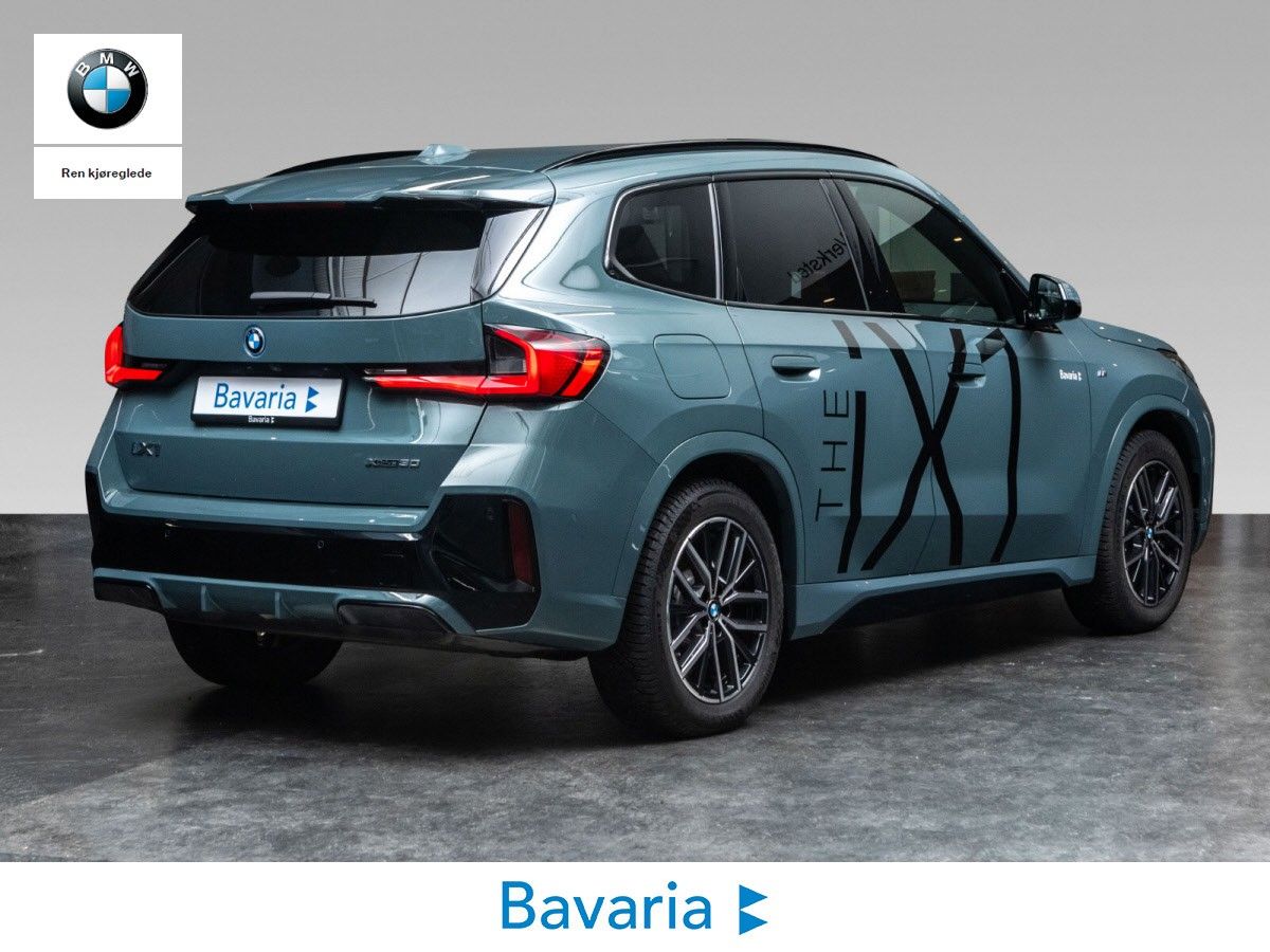 BMW iX1