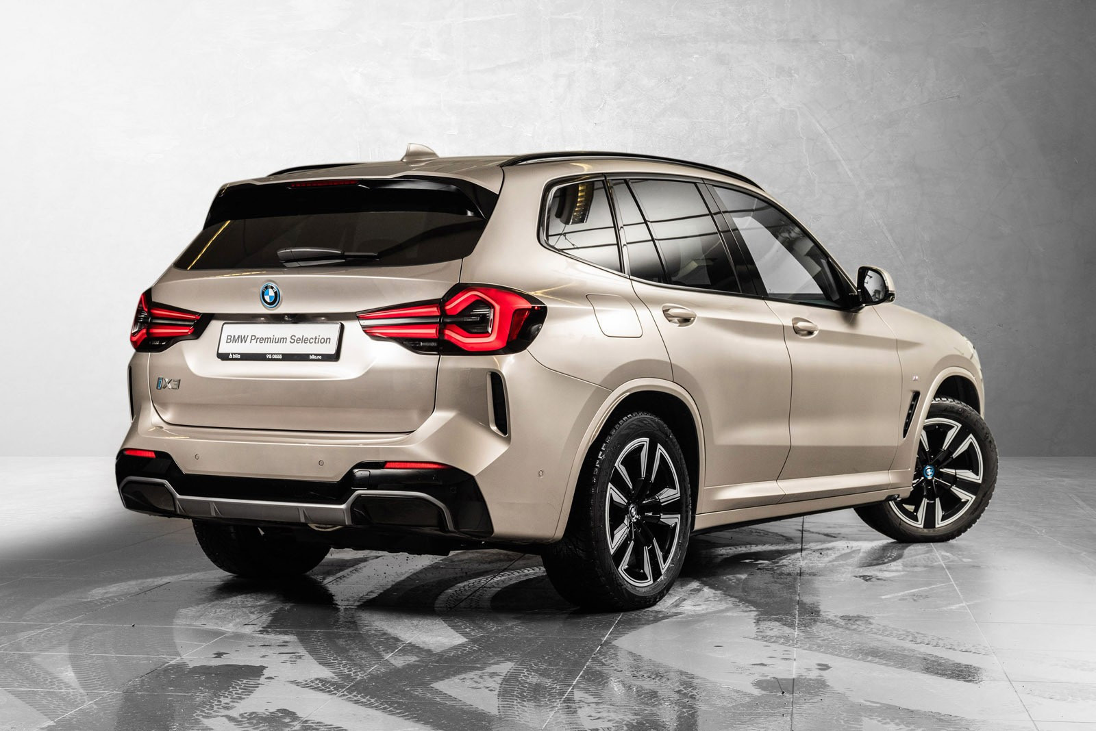 BMW iX3
