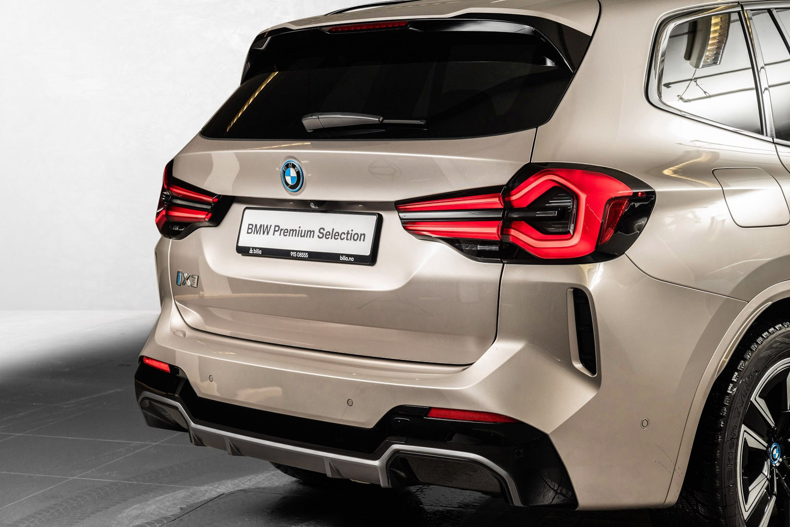 BMW iX3