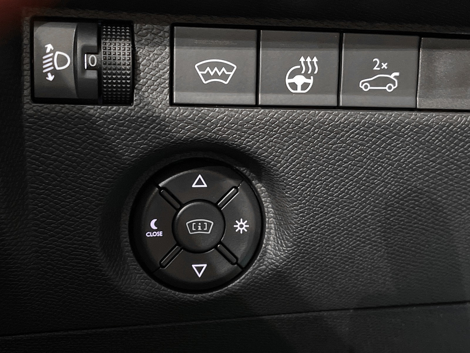 Citroen E-C4 X