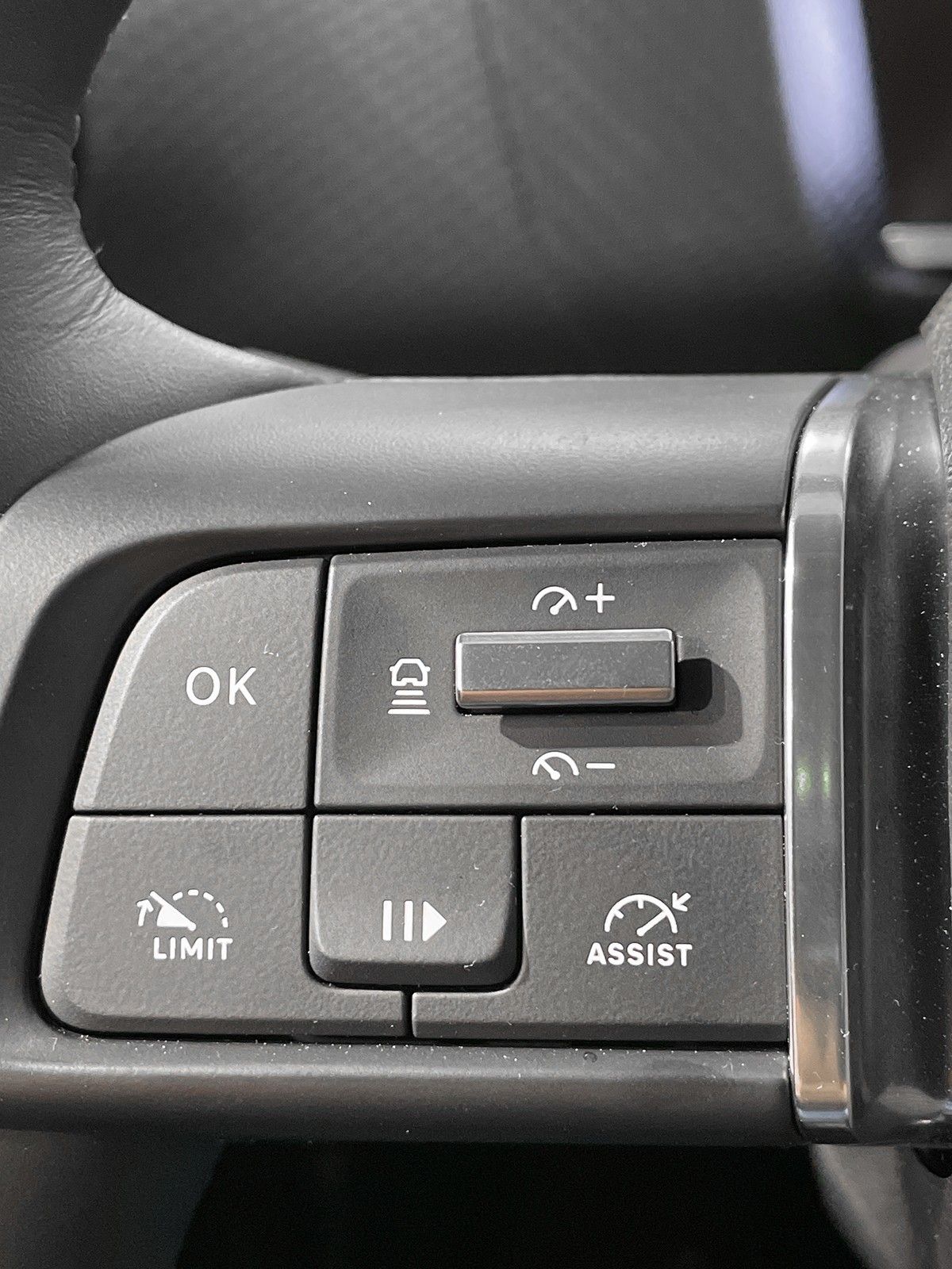 Citroen E-C4 X
