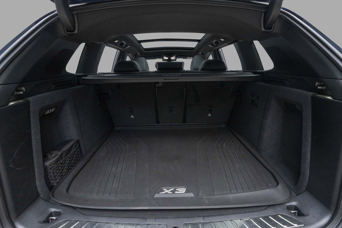 BMW iX3
