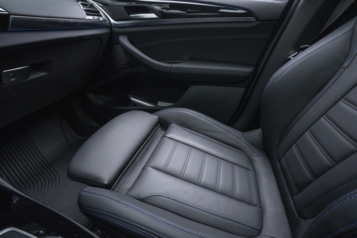 BMW iX3