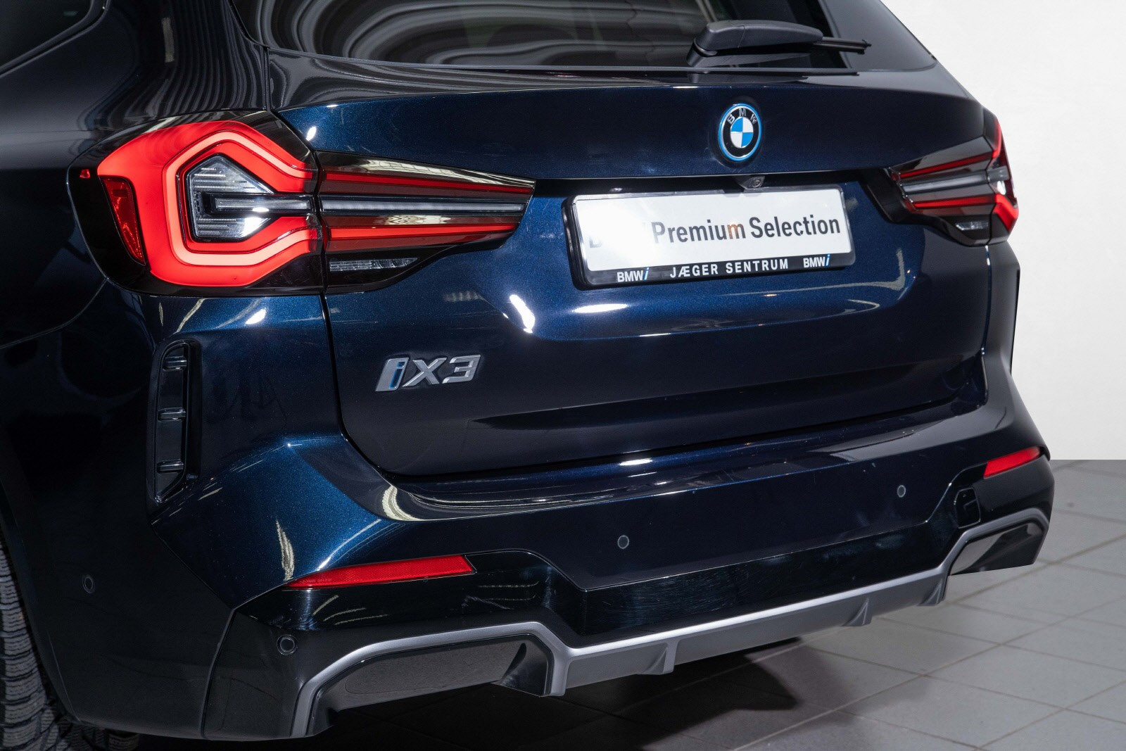 BMW iX3