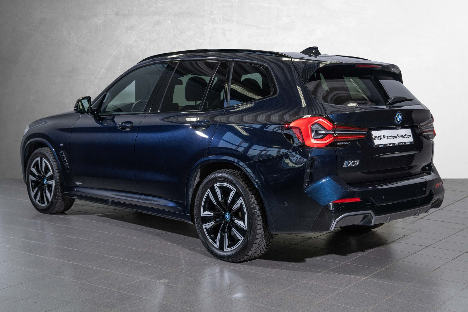 BMW iX3
