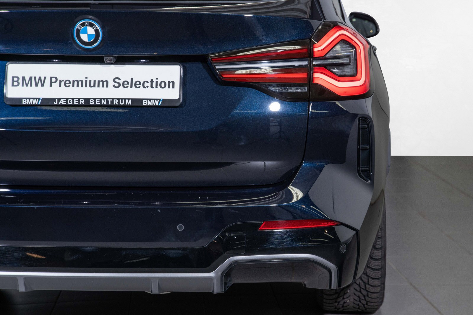 BMW iX3